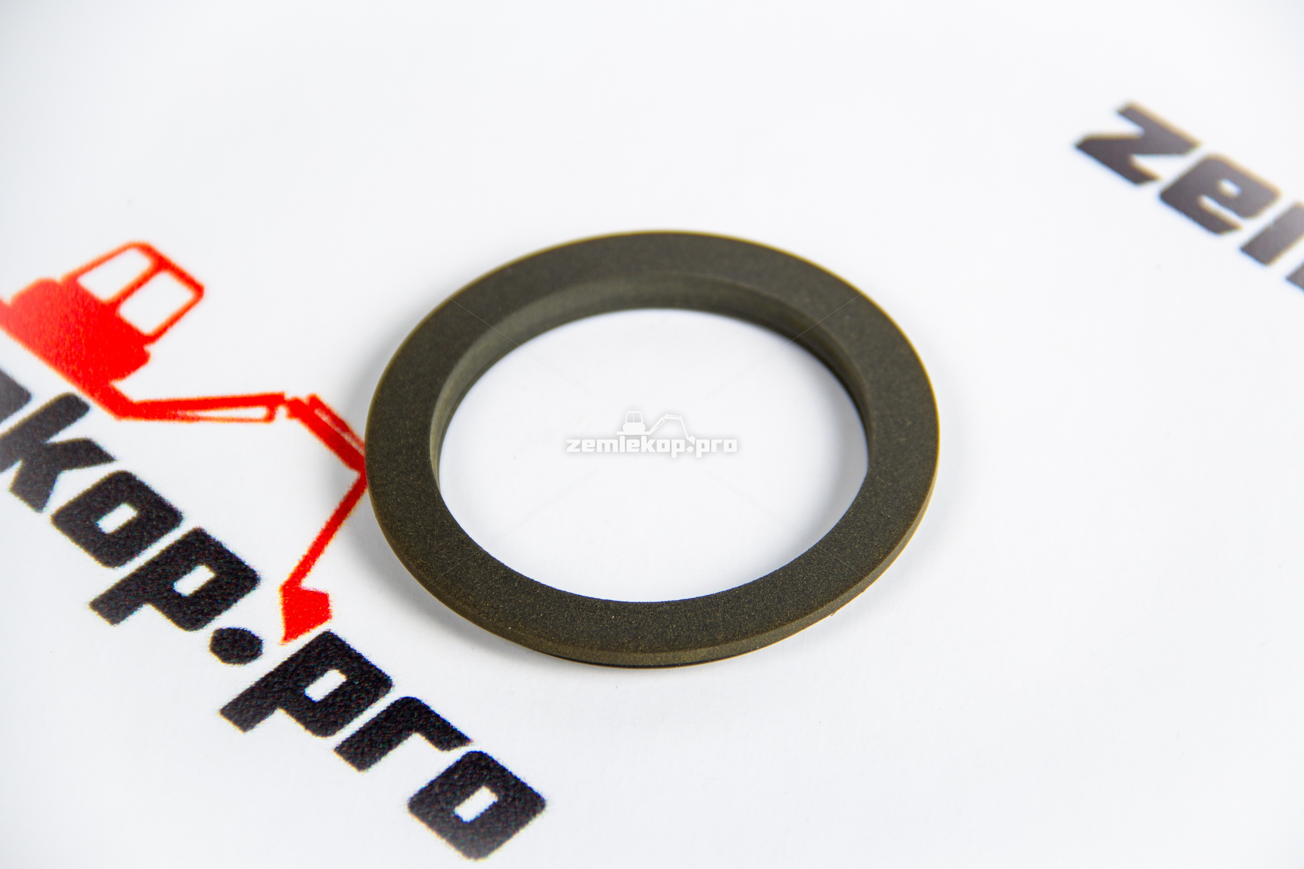 555749 Сальник 641380