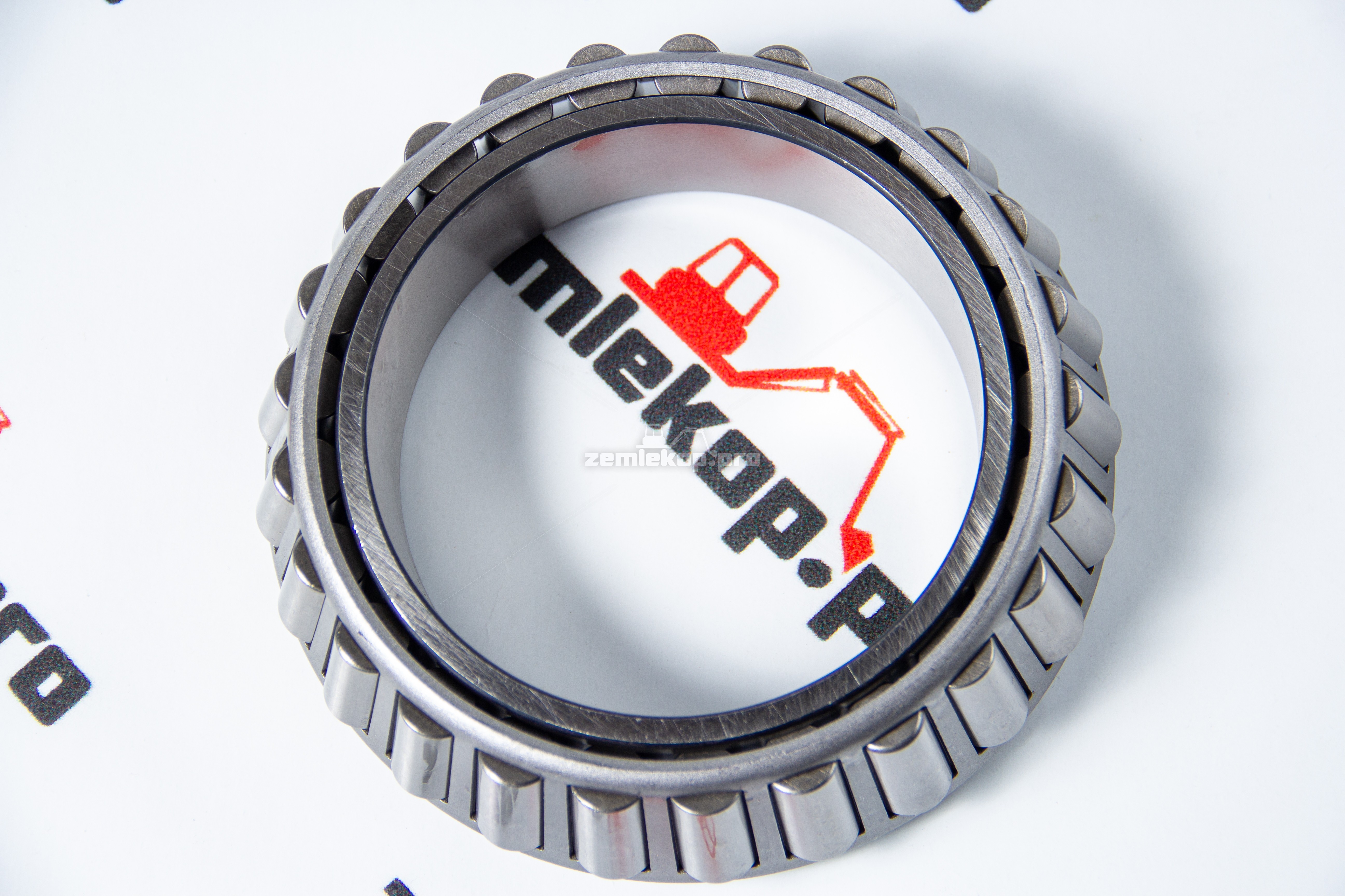 2113666N Обойма подшипника DANA 04696680