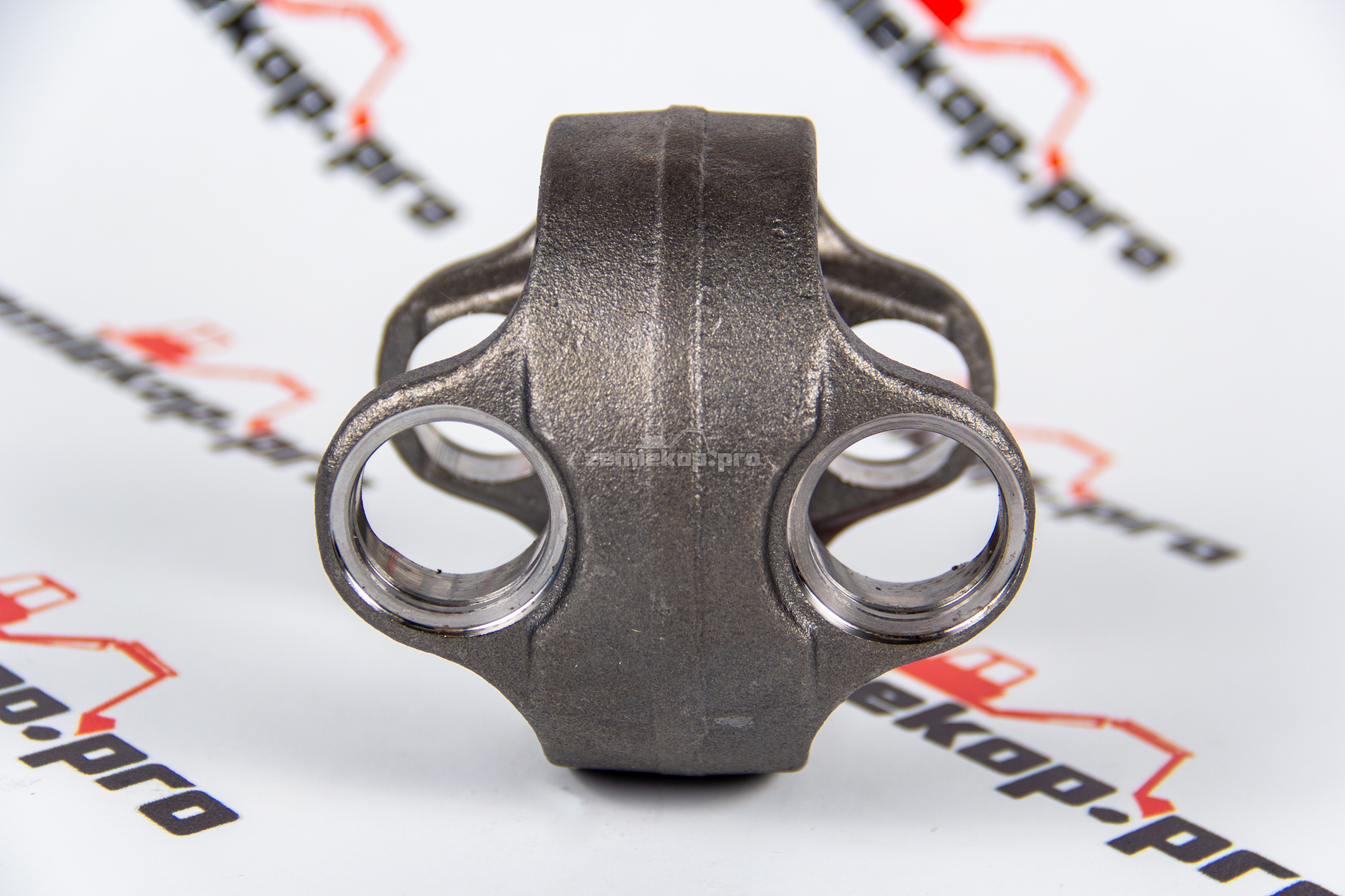 212.06.450.23 Корпус крестовин DANA 944808