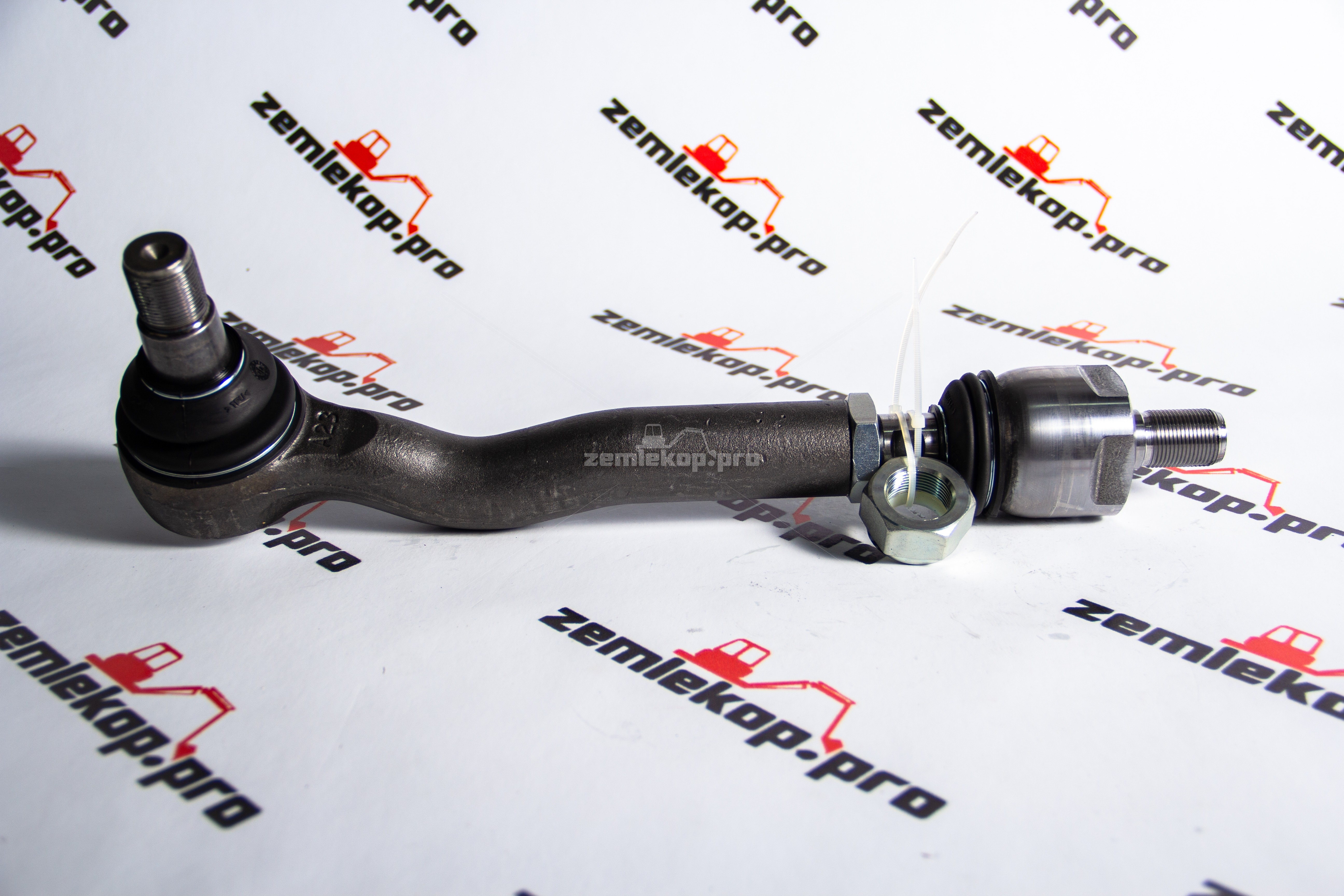 211.24.626.04 Тяга рулевая RH