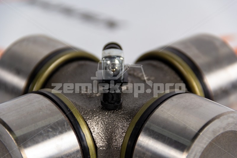 WG9319313250 SITRAK Крестовина 57,1х146 (промежуточного вала тягач 6*4)