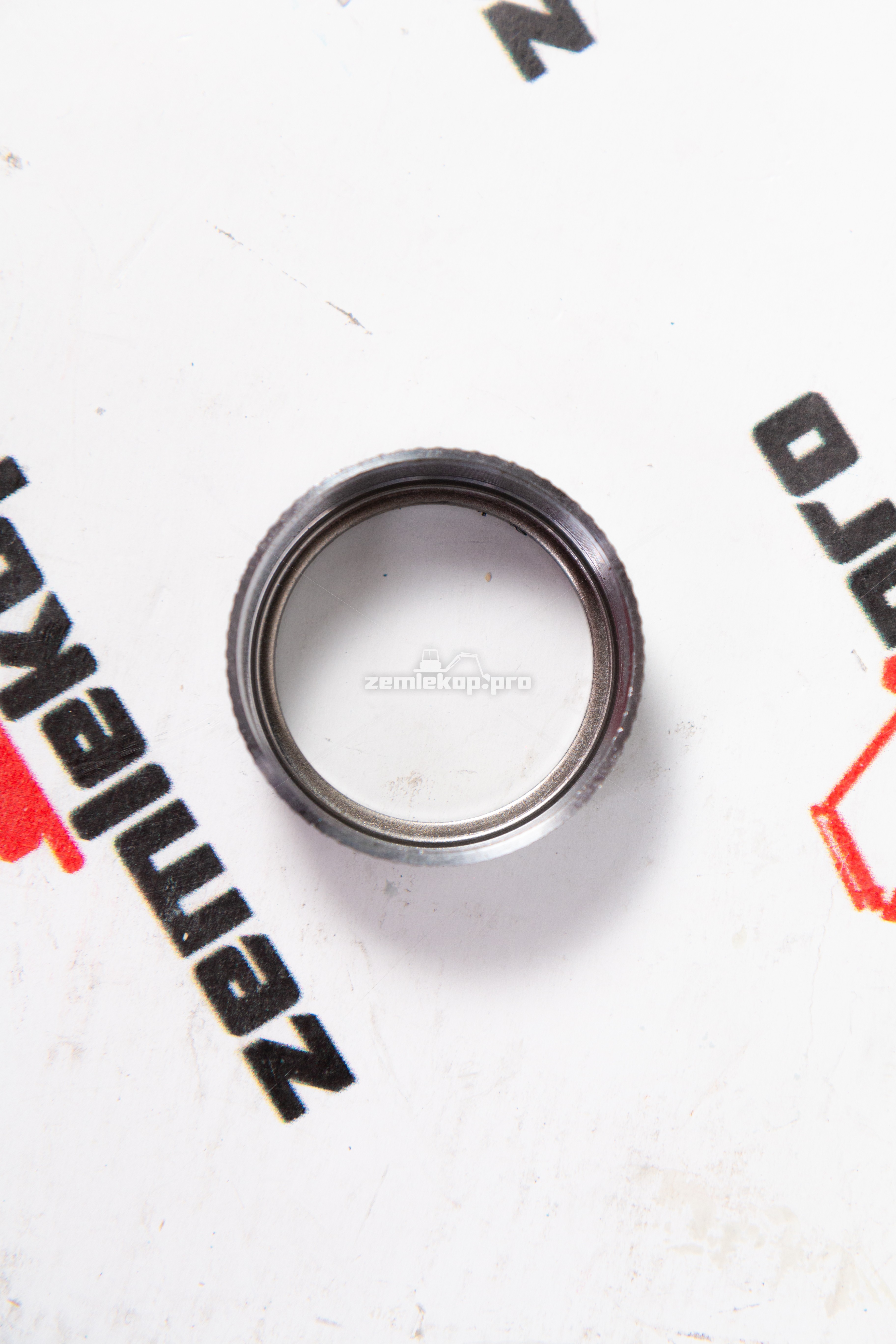 3-14-39 Крышка метал. DANA (для вилок 3-3-788KX)