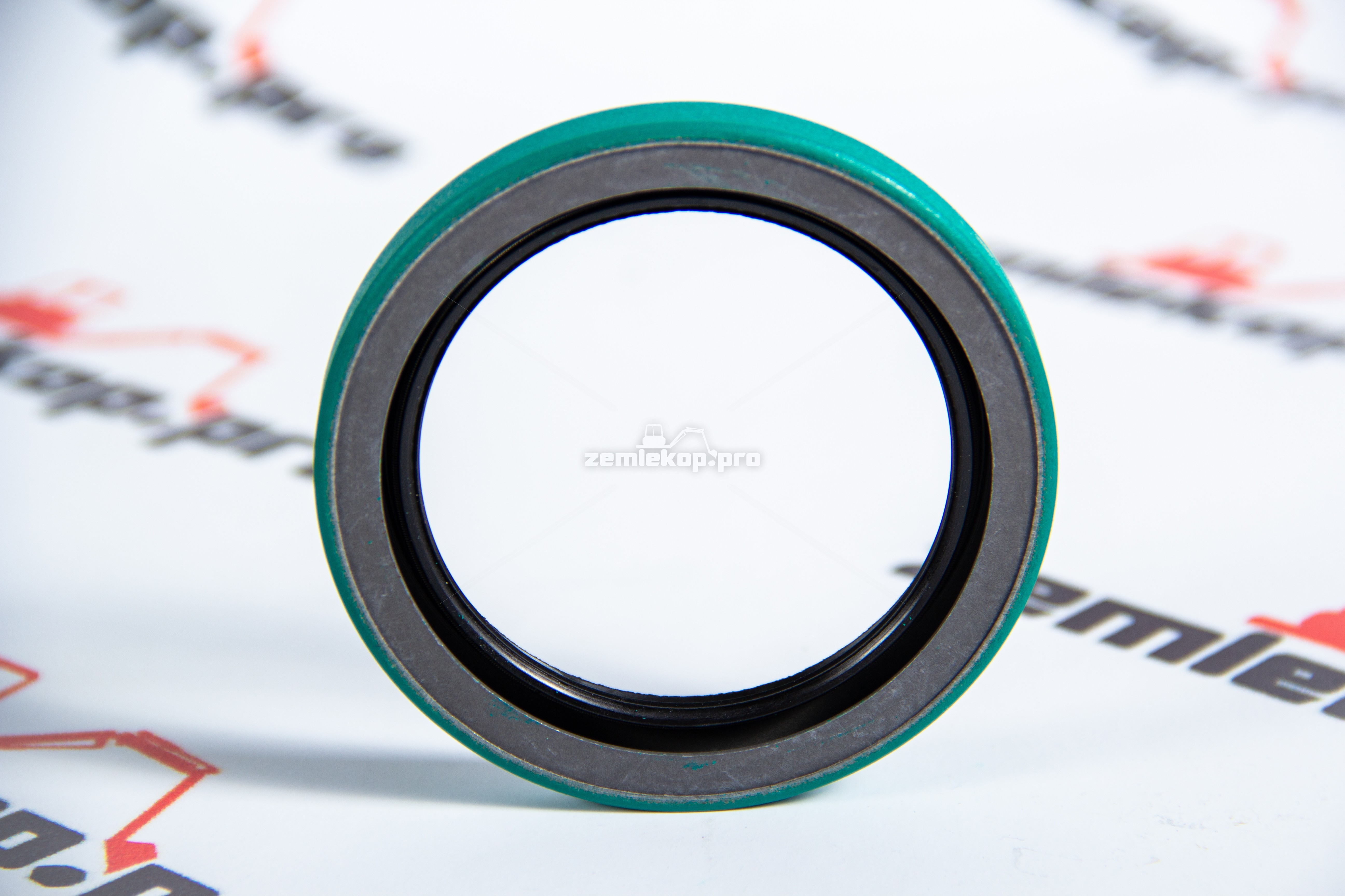 81834073 Сальник CNH