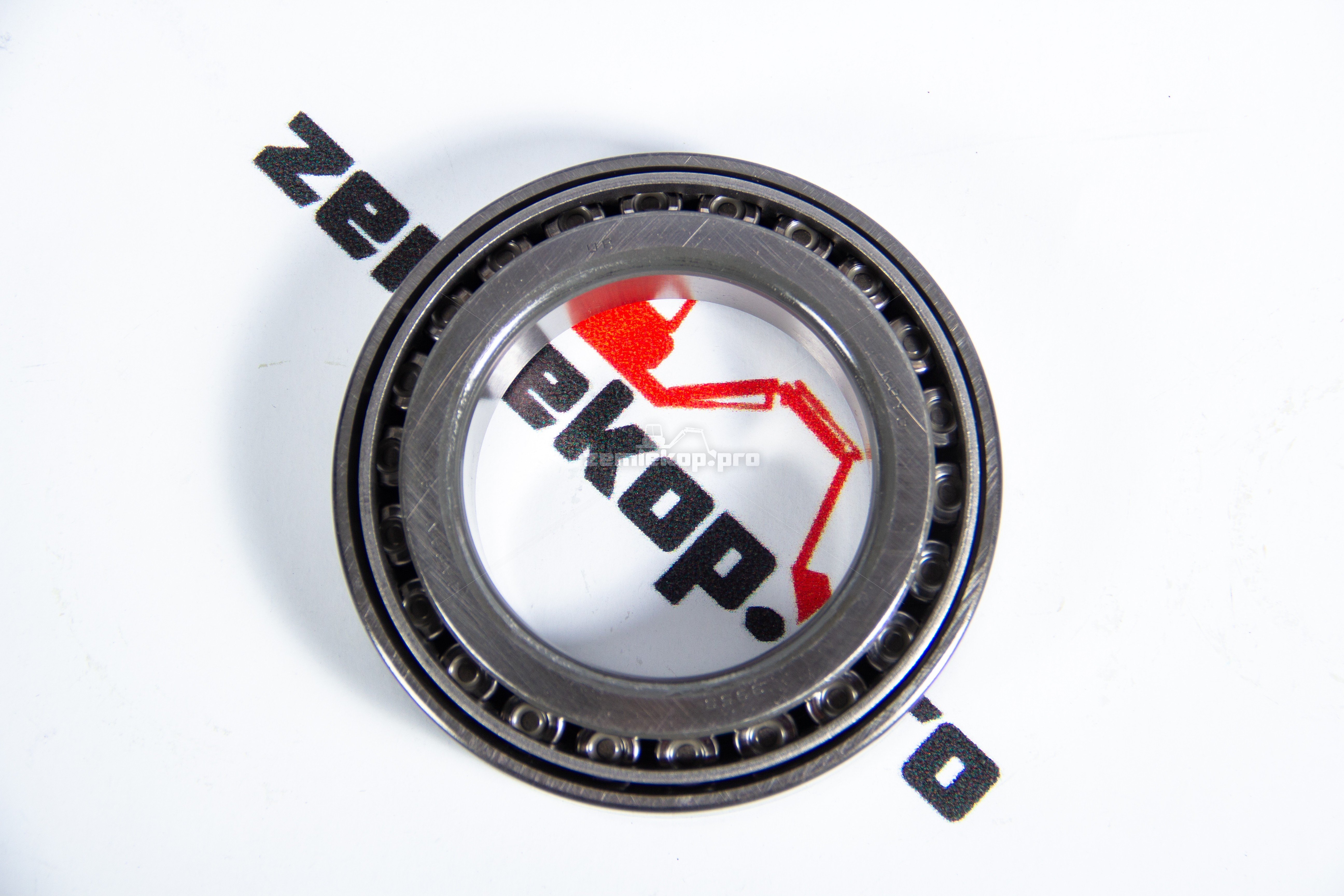 82958861 Подшипник CNH 81818397