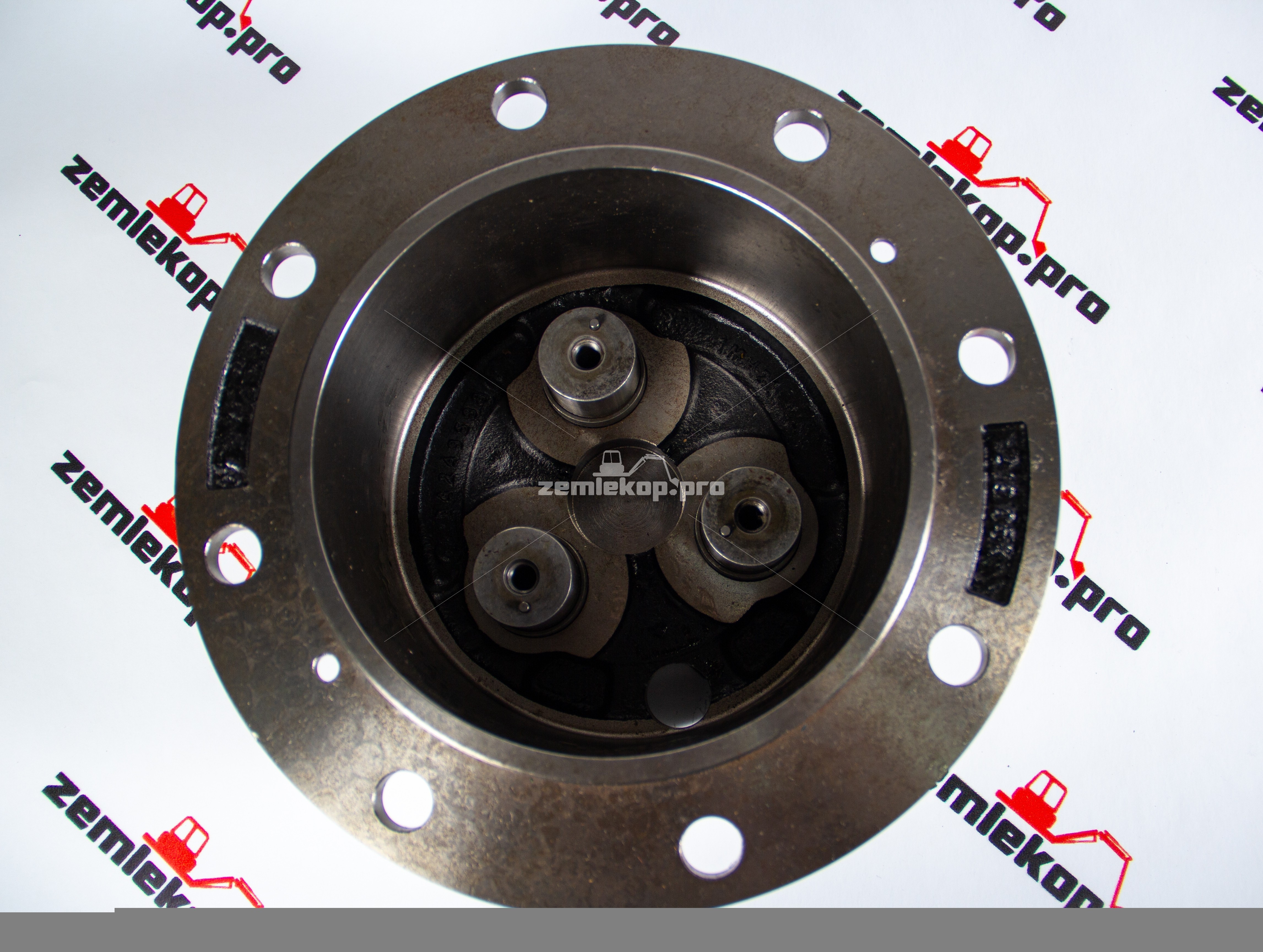 84249603 Крышка бортовой CNH