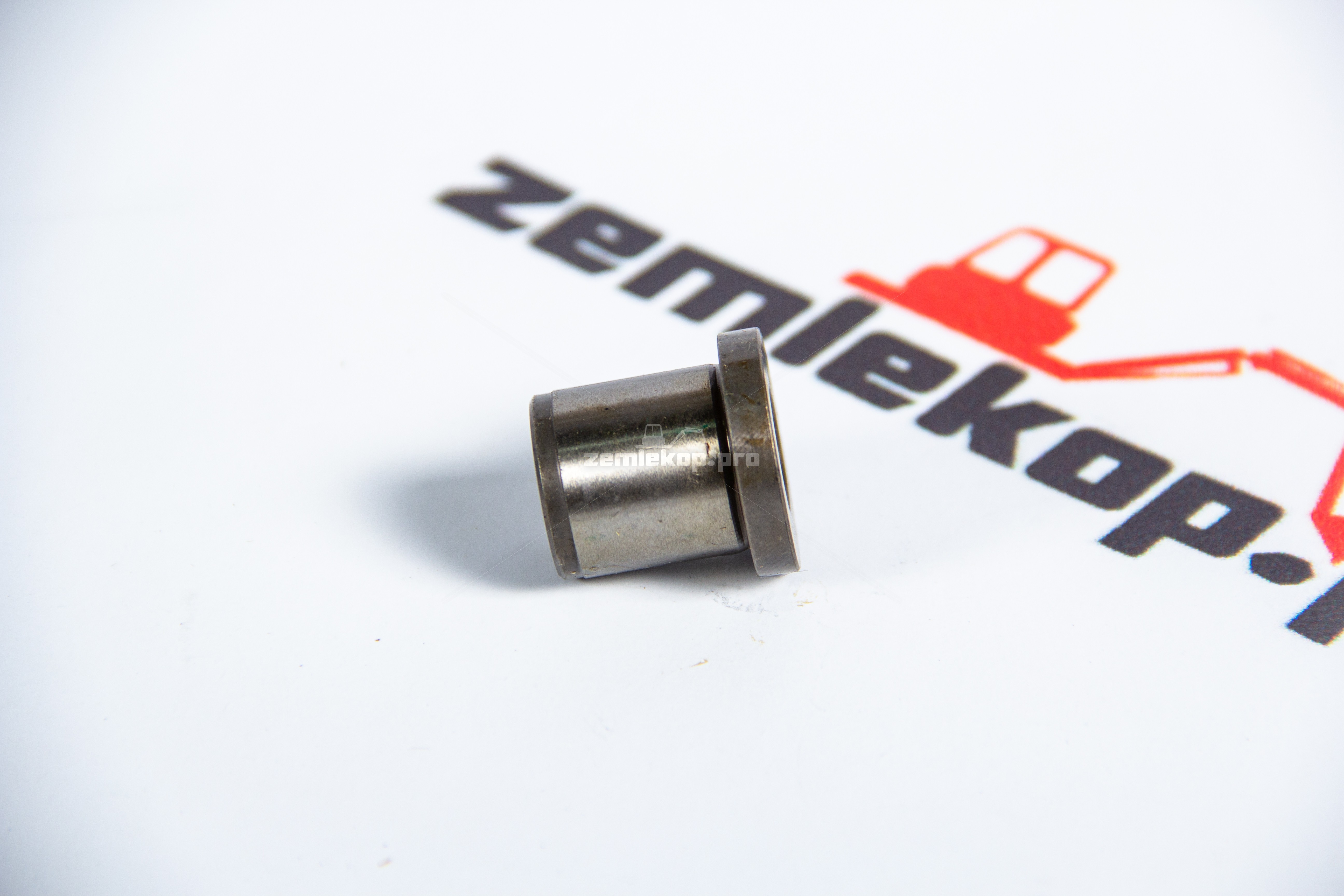 84252637 Втулка