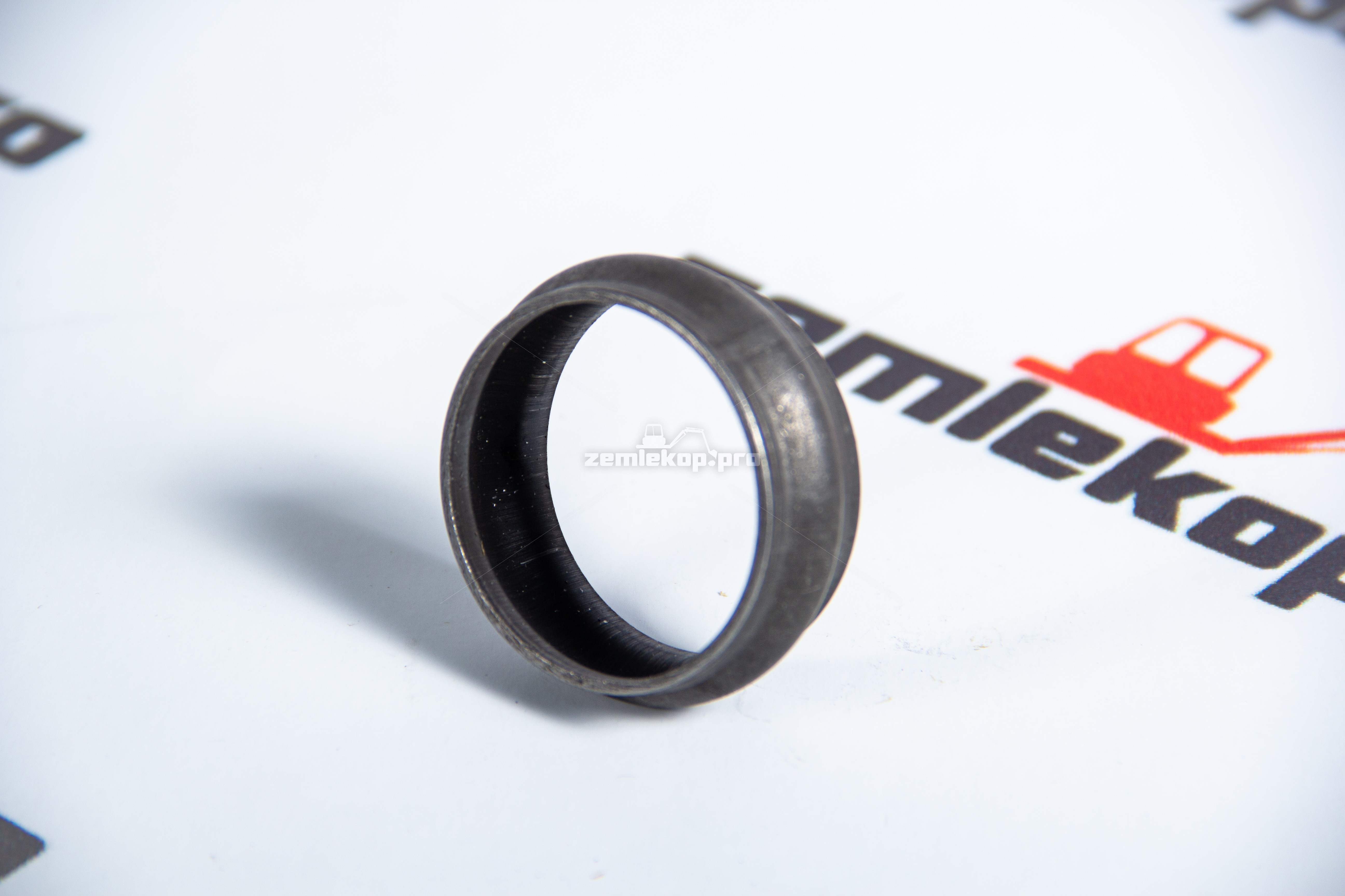 84299341 Втулка