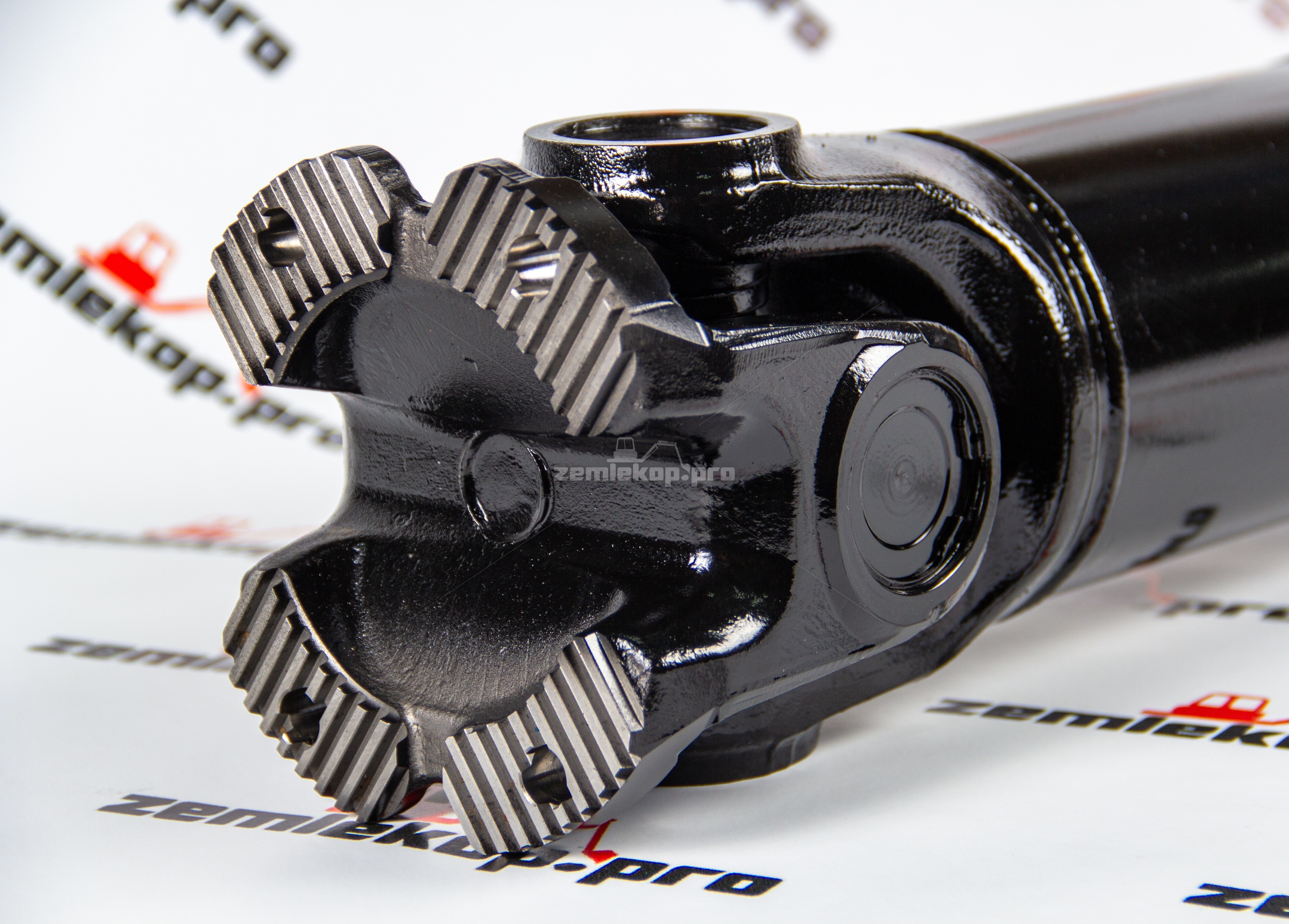 DAS230-68012 Карданный вал 