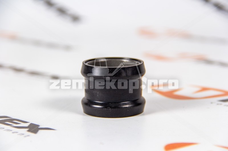 200V98182-0003 SITRAK Труба вставная для антифриза 40/DN32