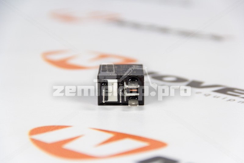 WG9716582301+008 SITRAK Реле 20A нормально разомкнутое