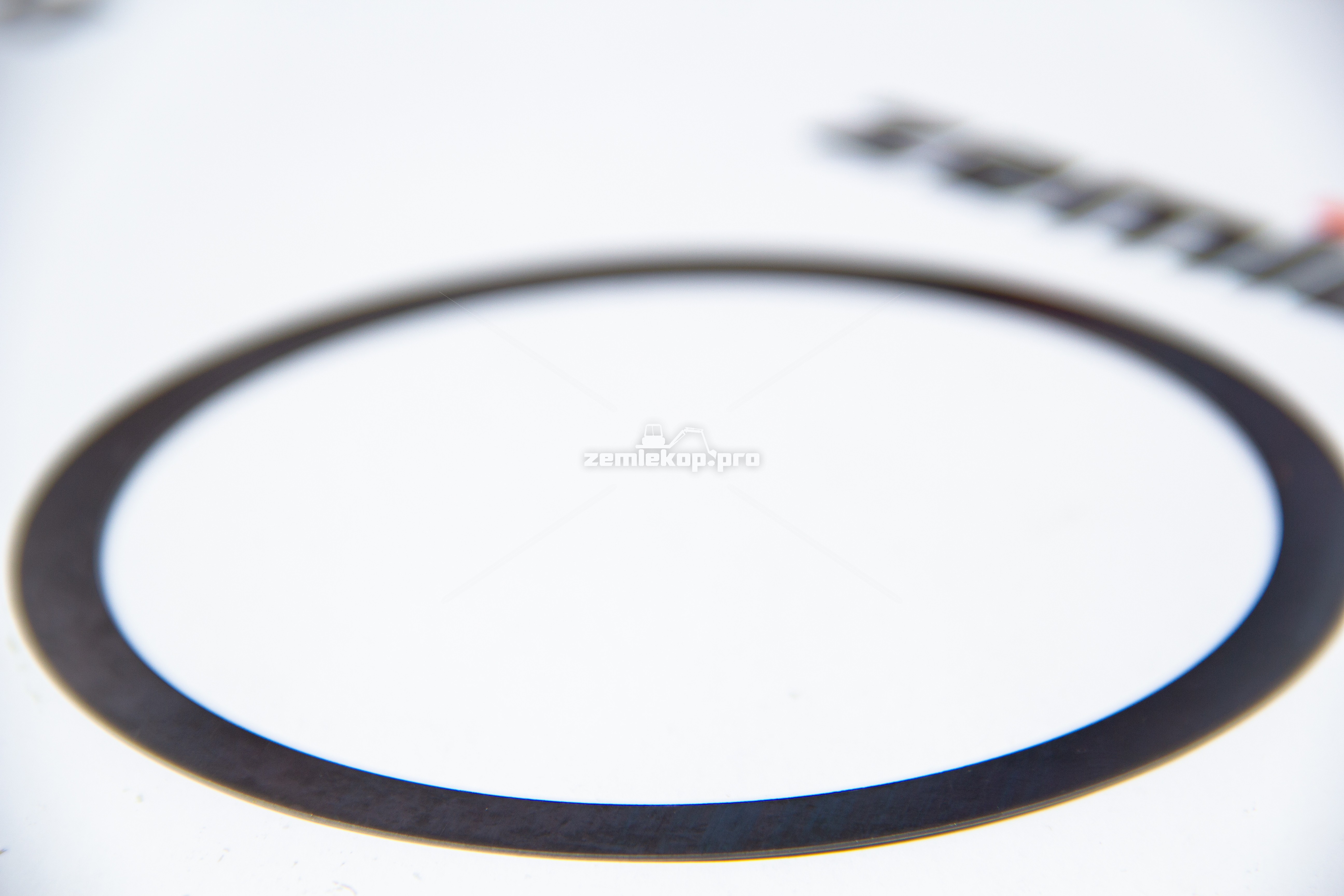 013.01.3833 Прокладка DANA