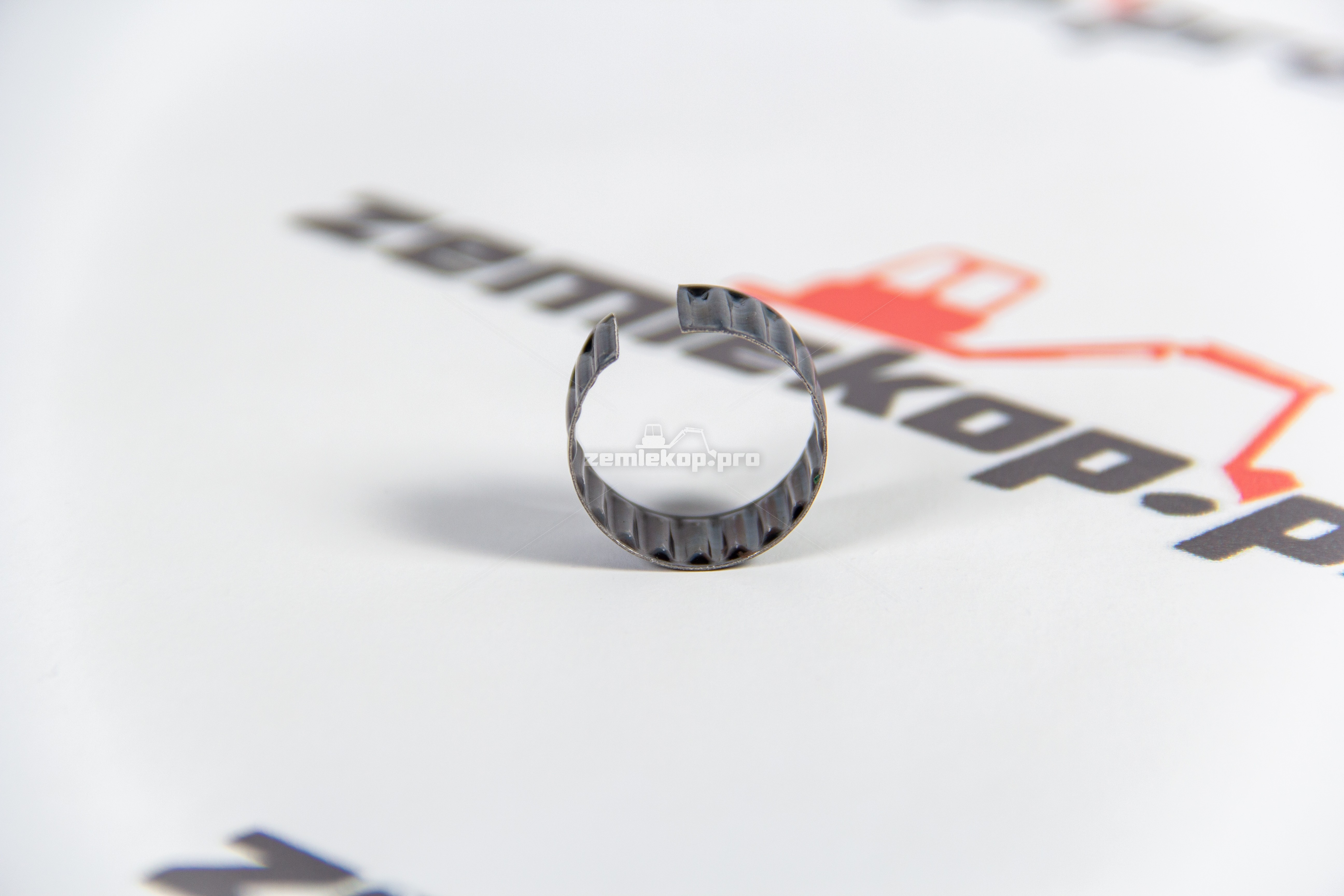 0501317041 Кольцо ZF