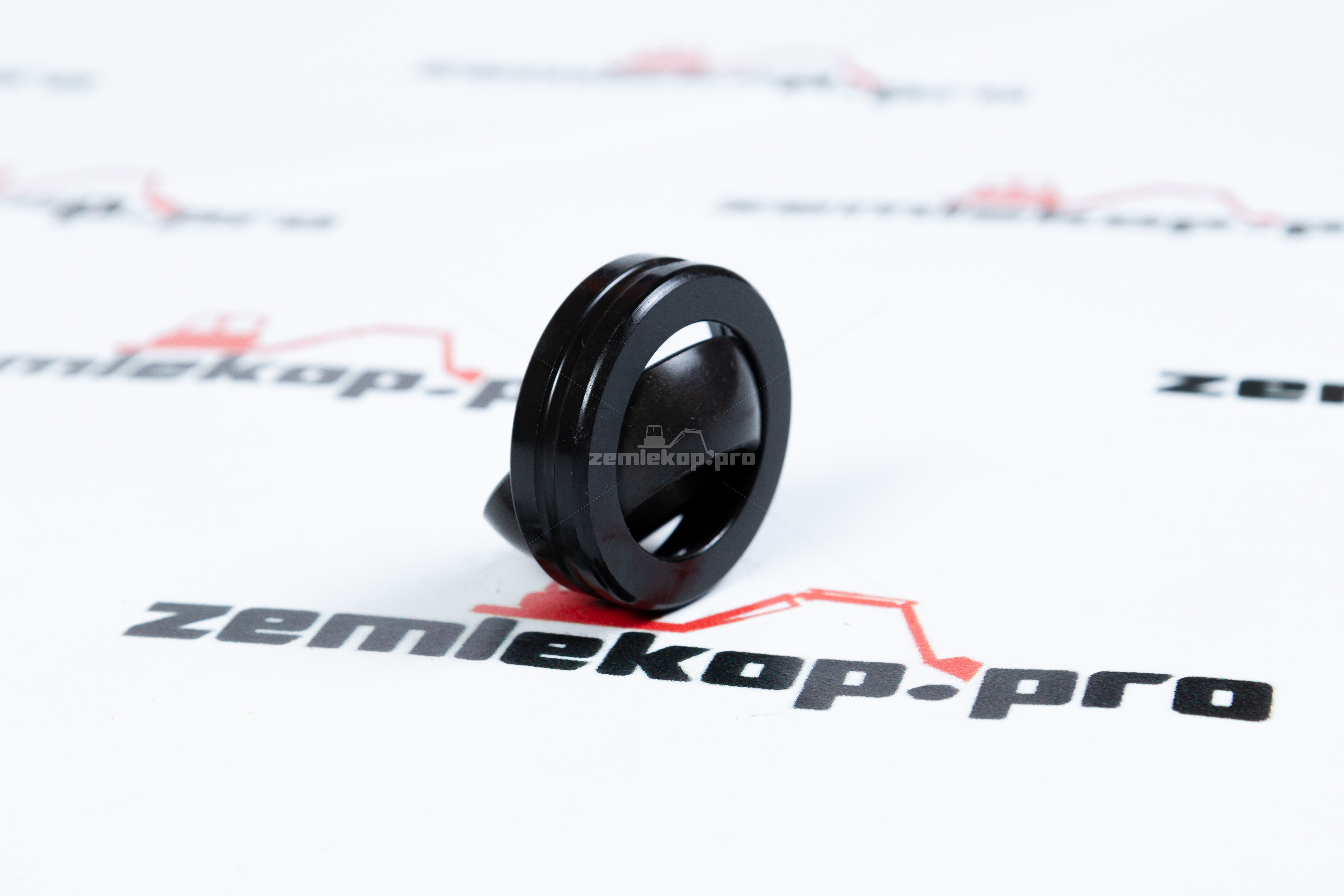 VOE1179400^ Втулка шкворня нижняя / верхняя (проверка по номеру моста) 123726, 9968002, 115714, 3523057M1, 11467850, 45161