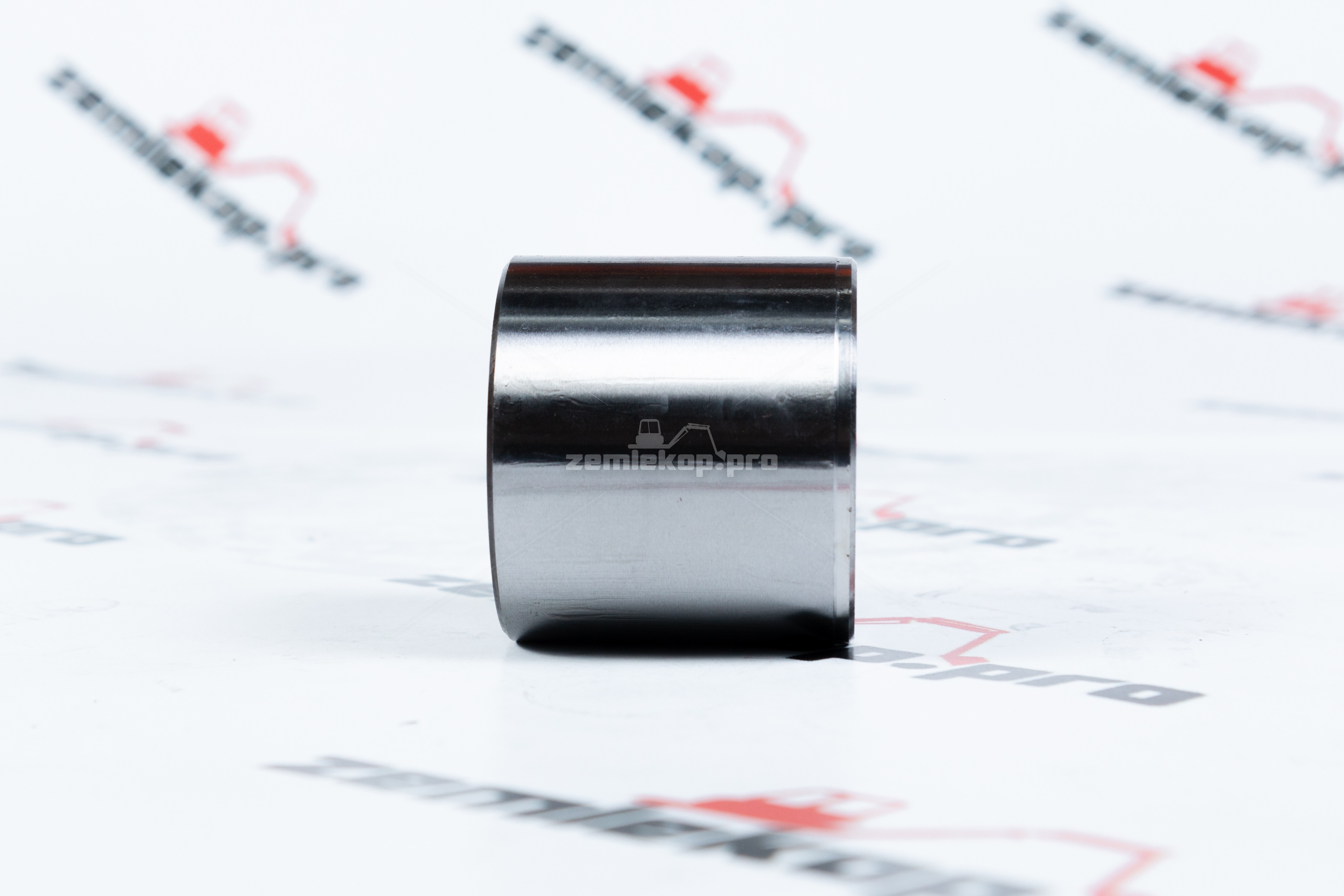 6194021M1^ Втулка задняя (на палец (балансир) переднего моста) 11716619,  VOE11716619, 126610 