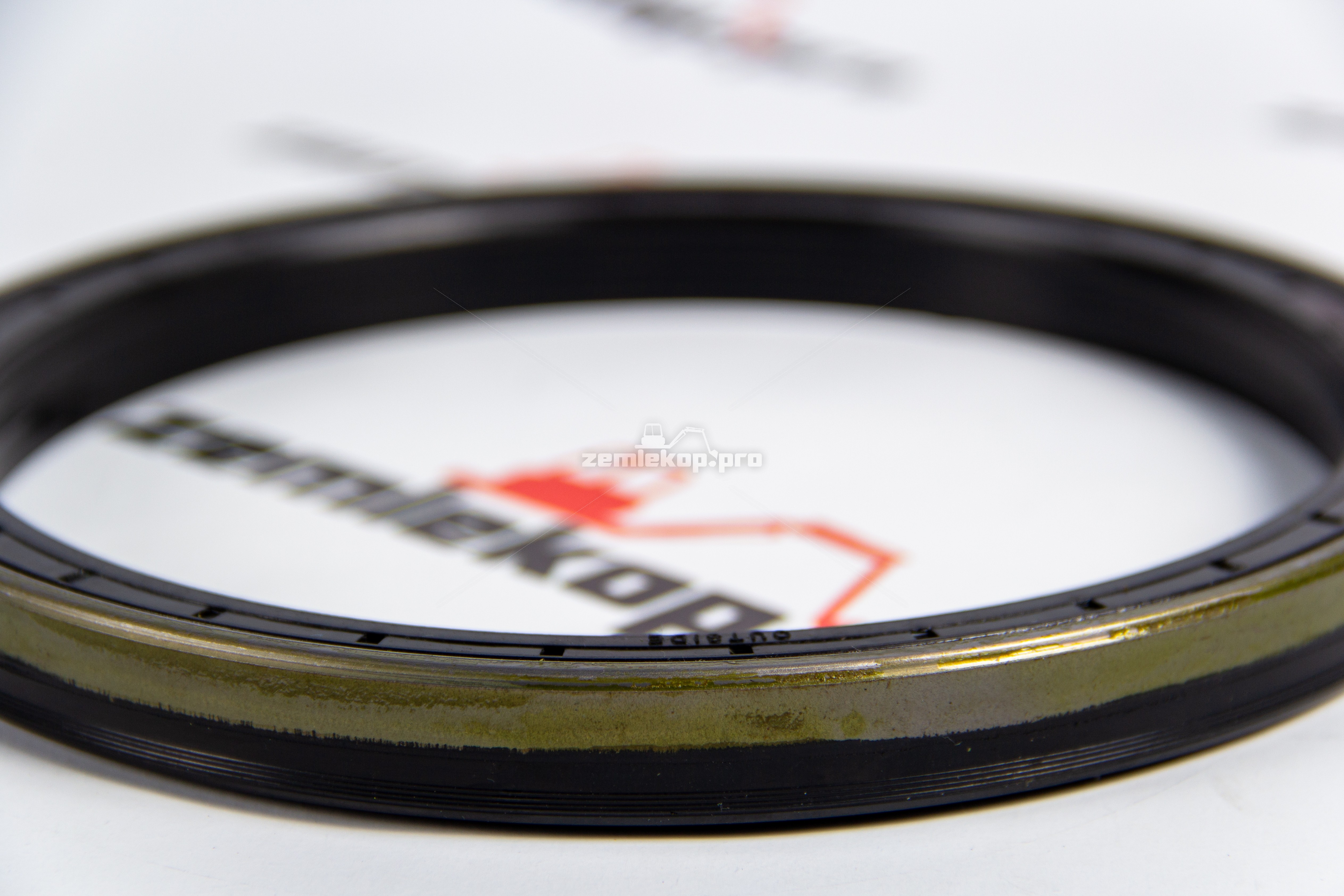 87538281^ Сальник 140368, 831492, 20K-22-31310, 000.3429790M2, 0.900.0115.6