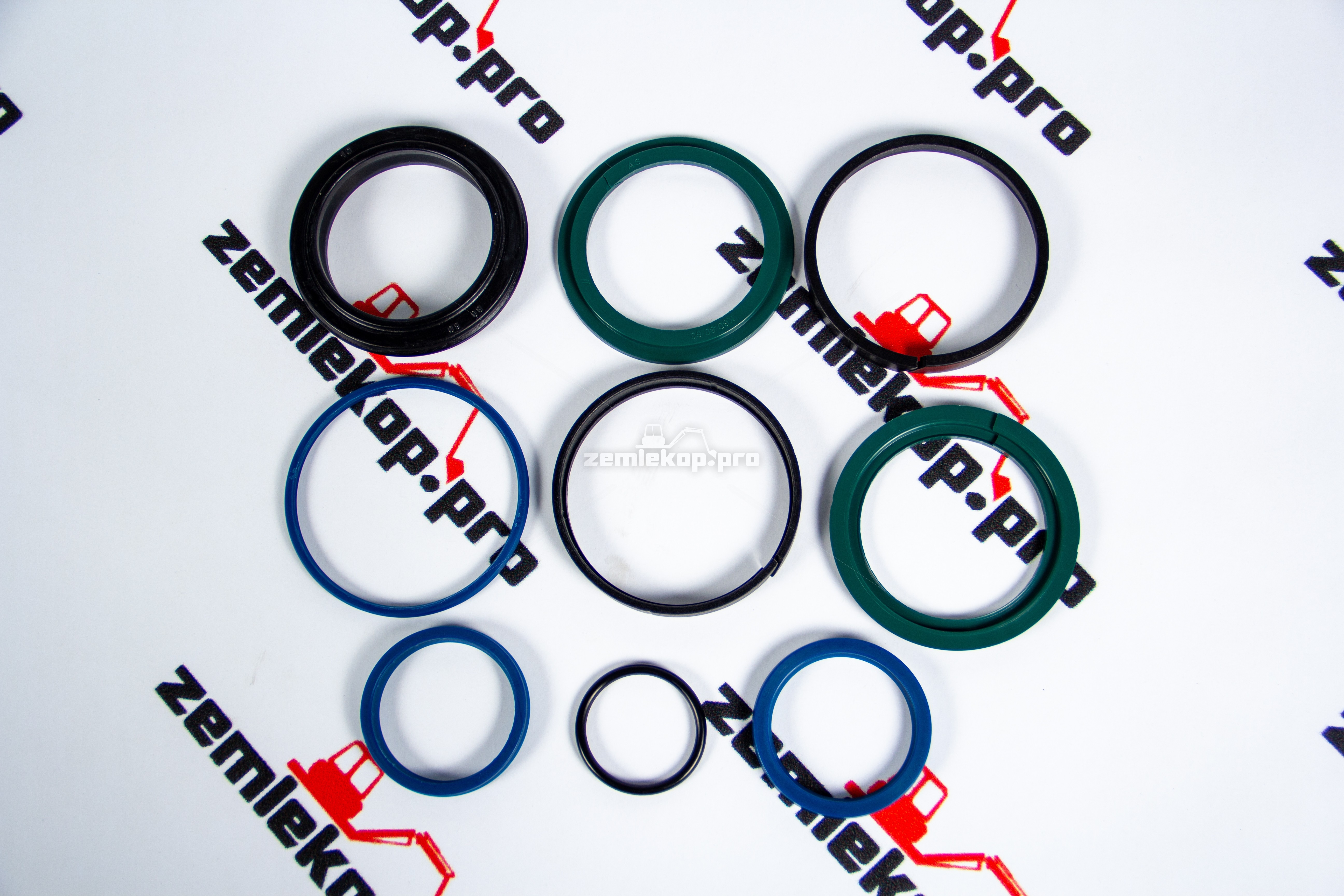 87573868 Ремкомплект гидроцилиндра челюстей CNH B95, LB110, 590SR 85824250