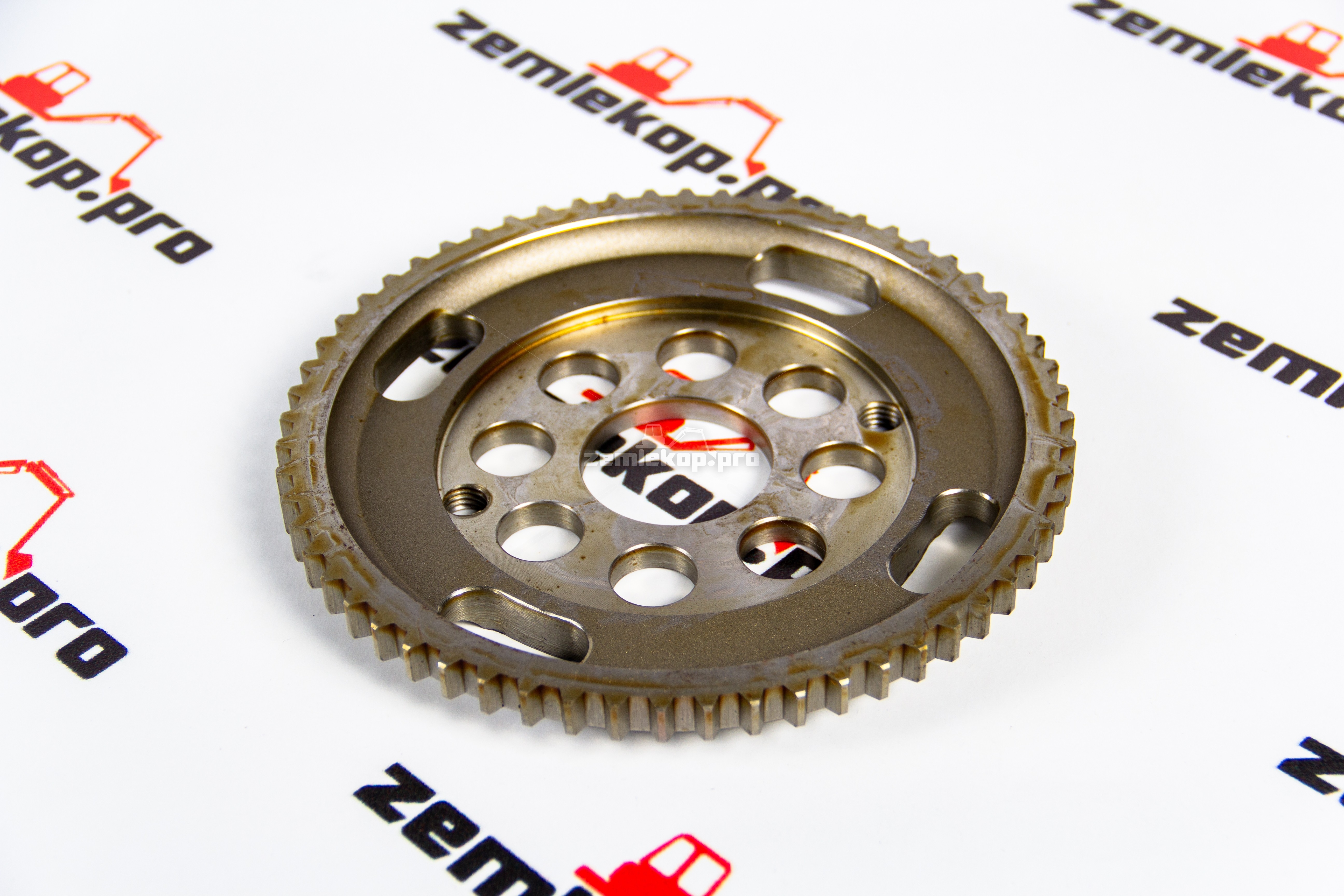 87710172^ Шестерня 131825, VOE11709493