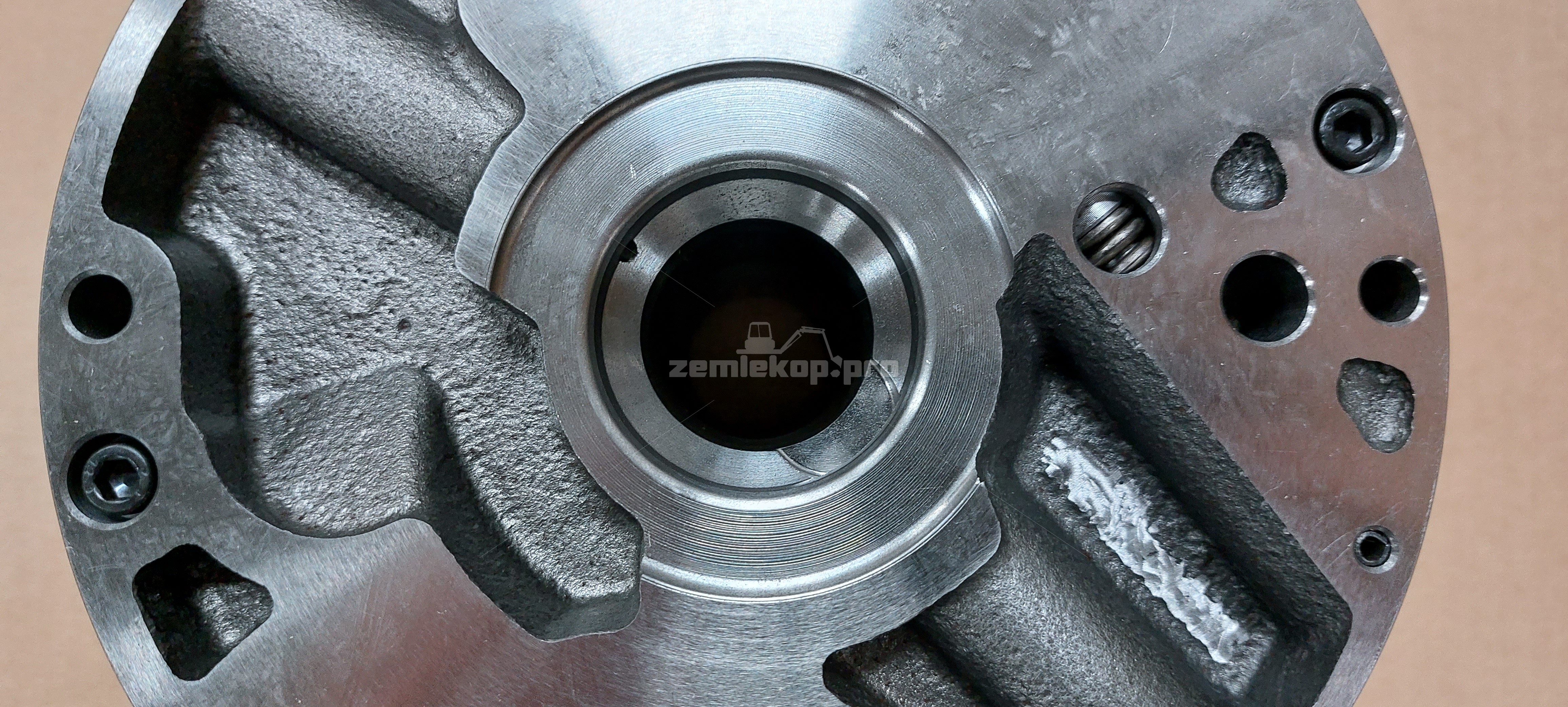 87429970^ Насос трансмиссии 135190, 87429970, 6194309M91   