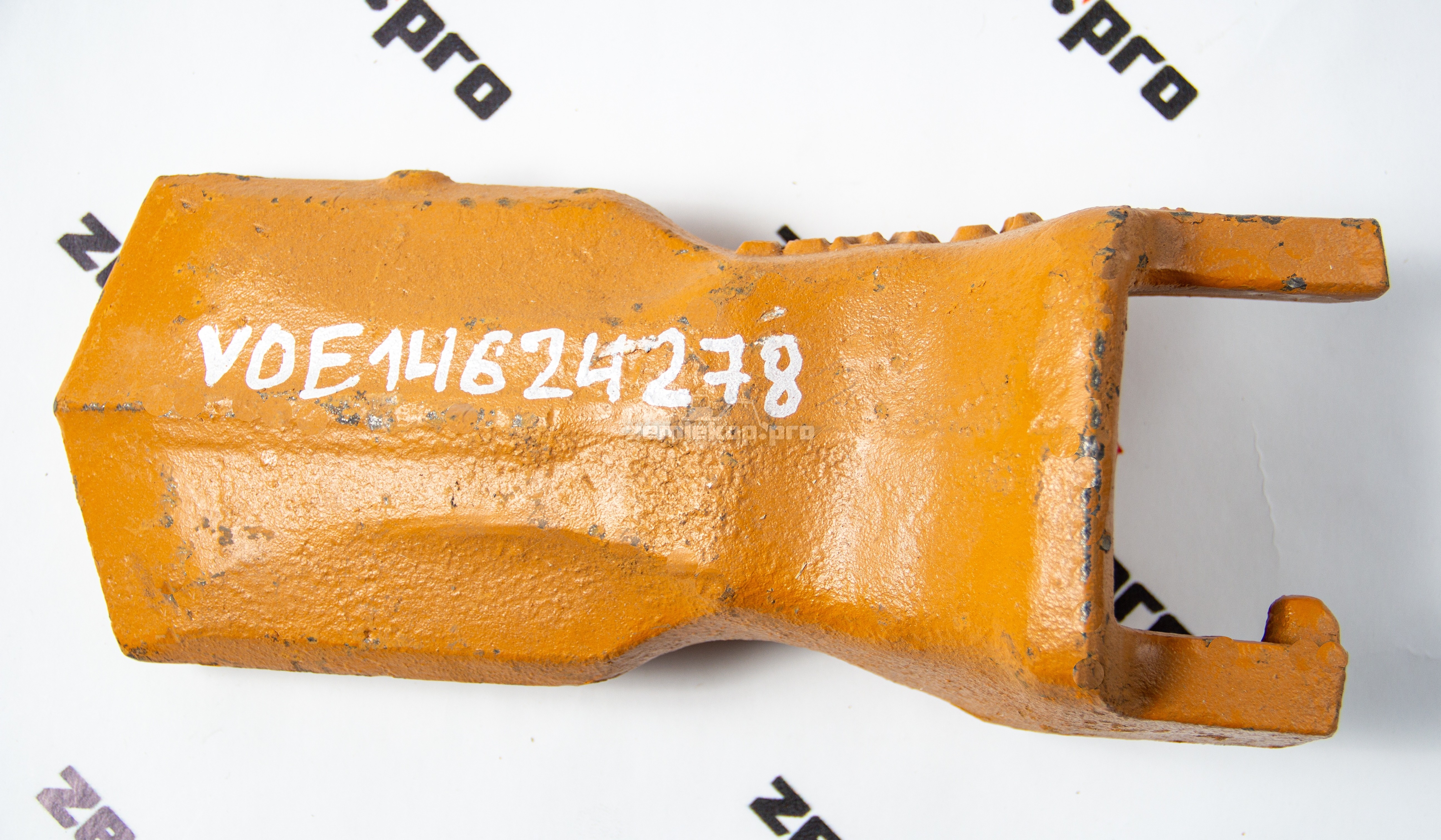 VOE14624278 Зуб VOLVO