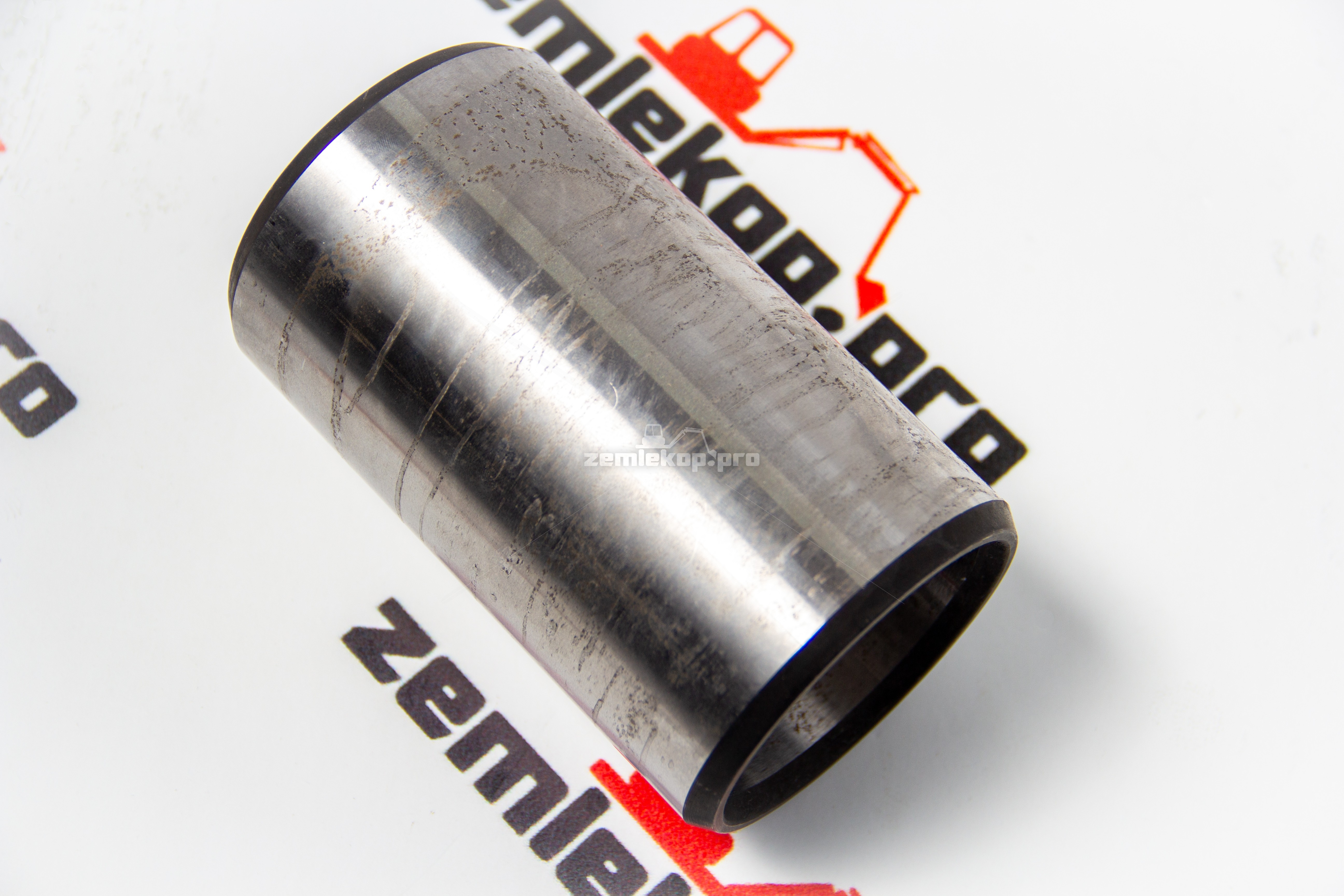 15606200 Втулка в раму VOLVO