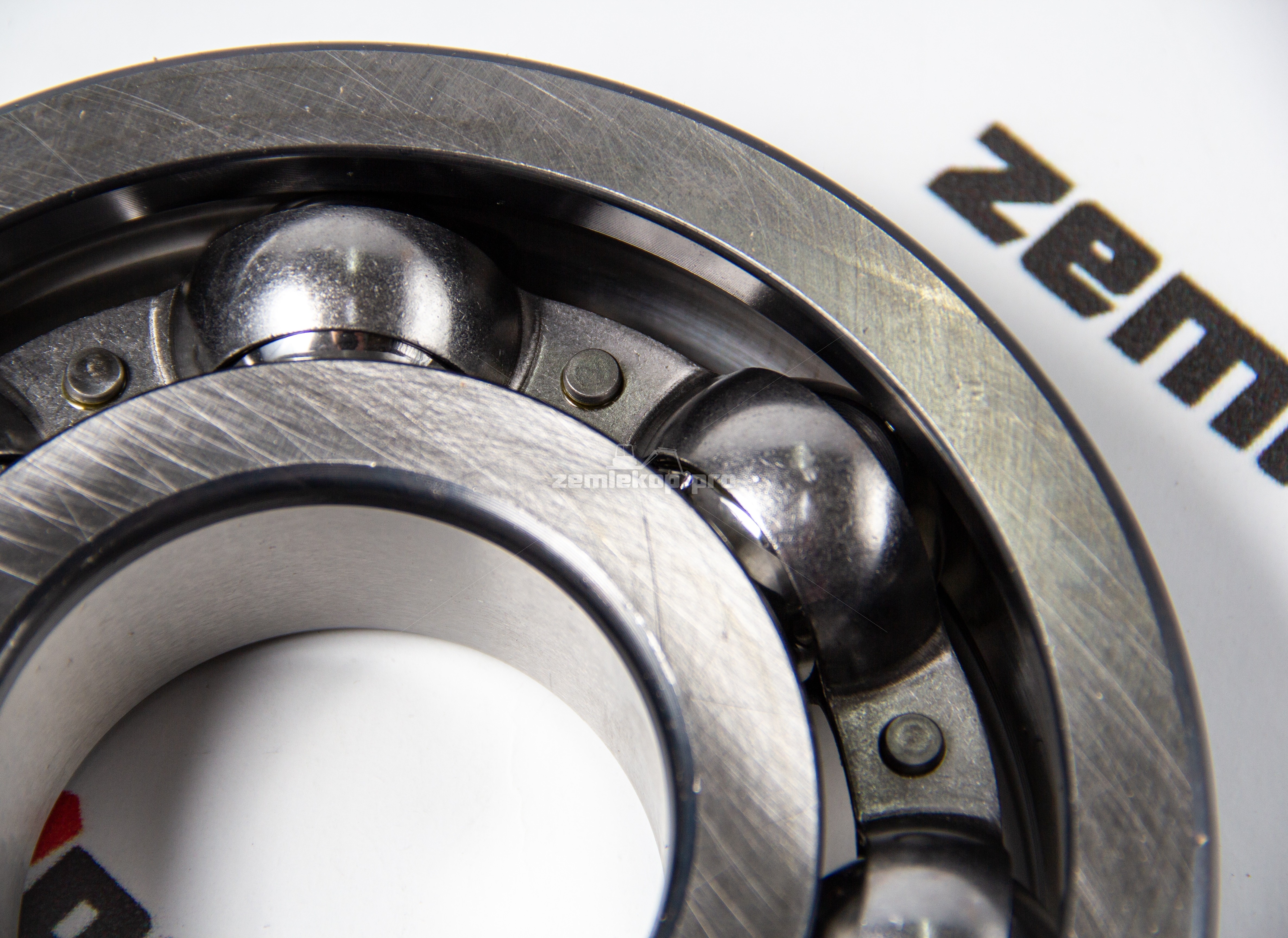 VOE11115763 Подшипник VOLVO