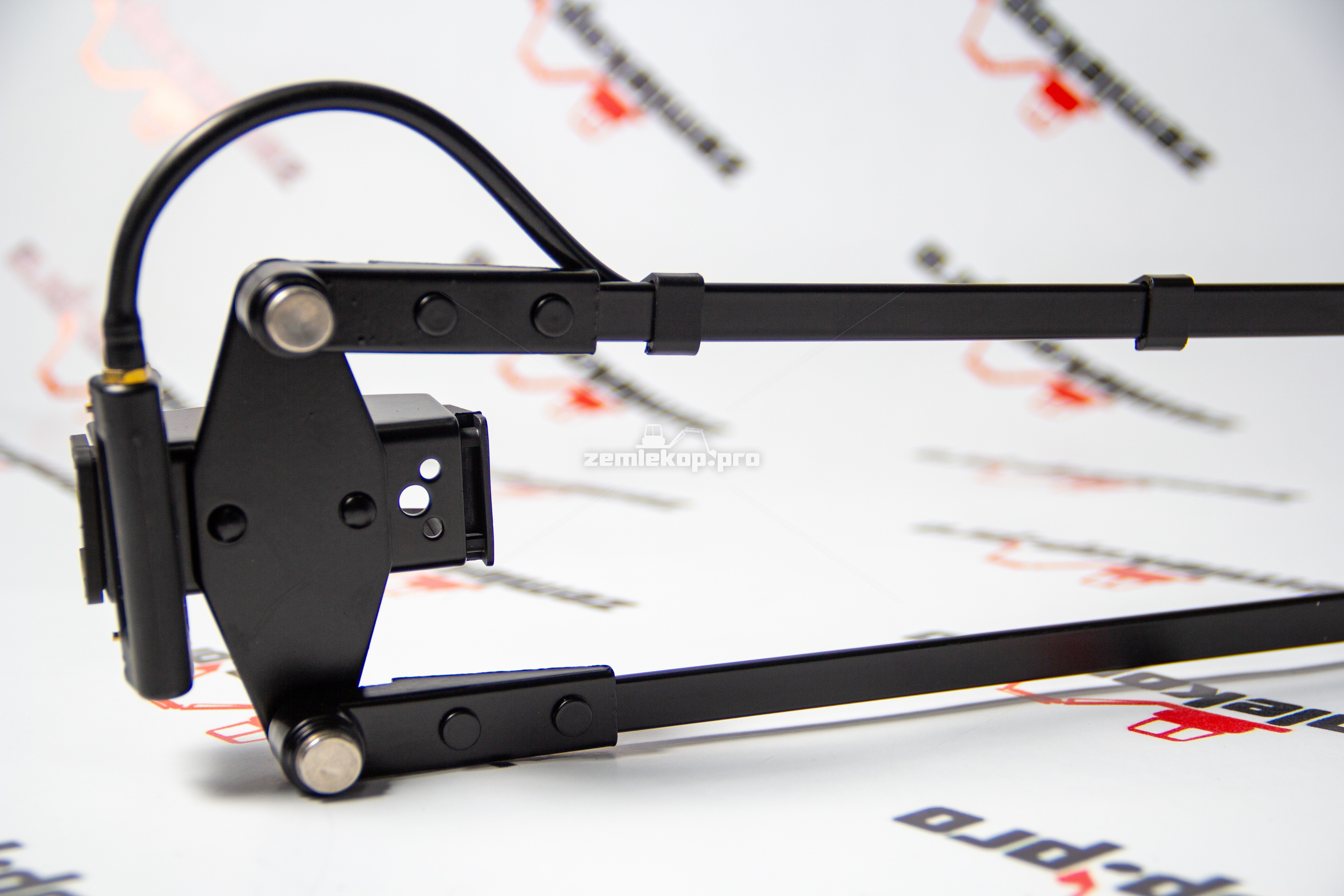 VOE15190478 Рычаг (трапеция стеклоочистителя) VOLVO