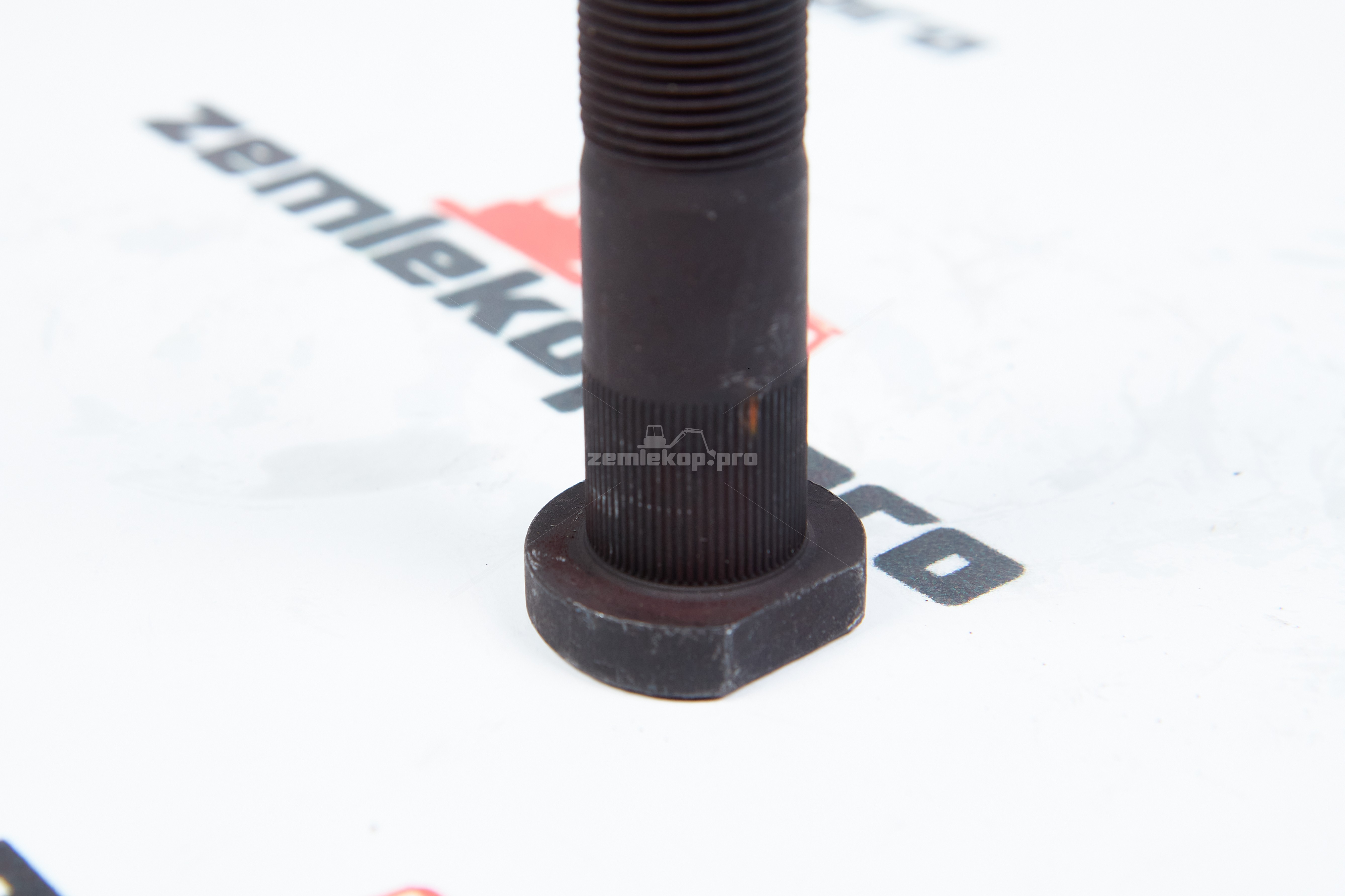 120112-00186 Шпилька ZGAQ-03217