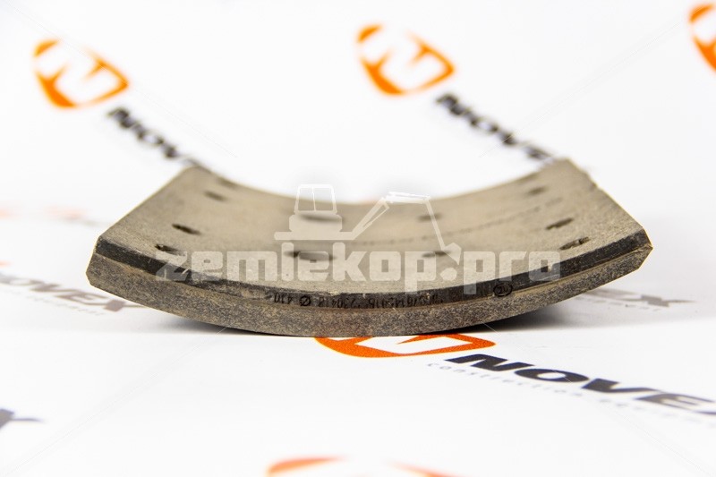 WG9761450185 Тормозная фрикционная пластина (410×220)