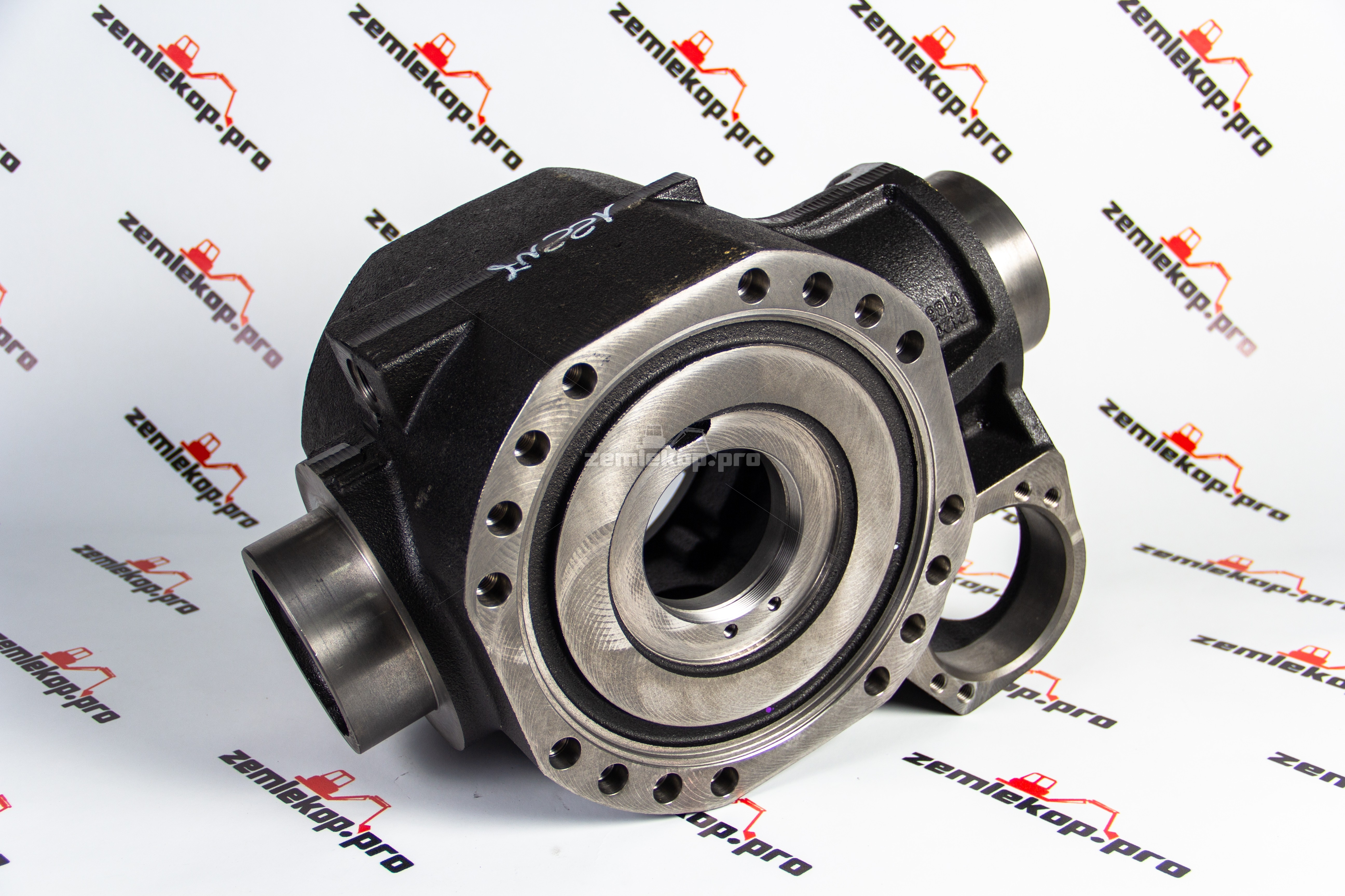 212.01.018.01 Корпус редуктора DANA