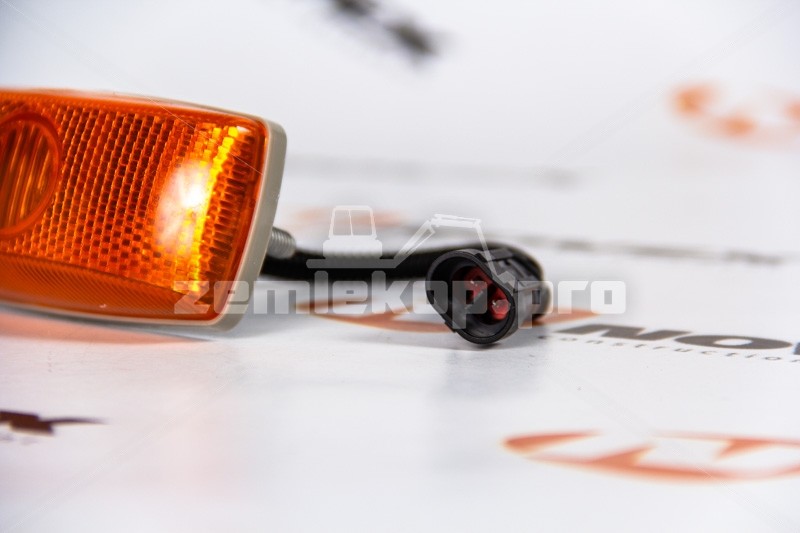 WG9925720014 Фонарь боковой габаритный оранжевый