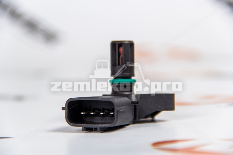 VG1099090112 SITRAK Датчик температуры и давления всасываемого воздуха