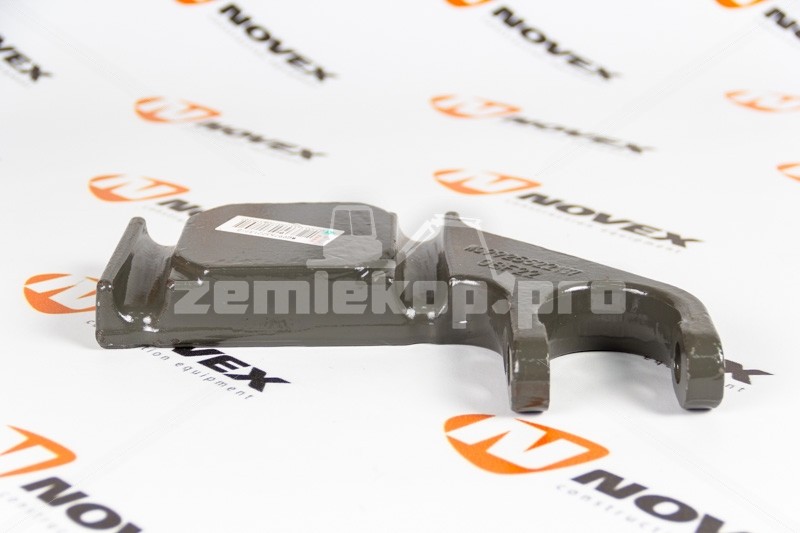 WG9925522137 SITRAK Кронштейн правой передней рессоры