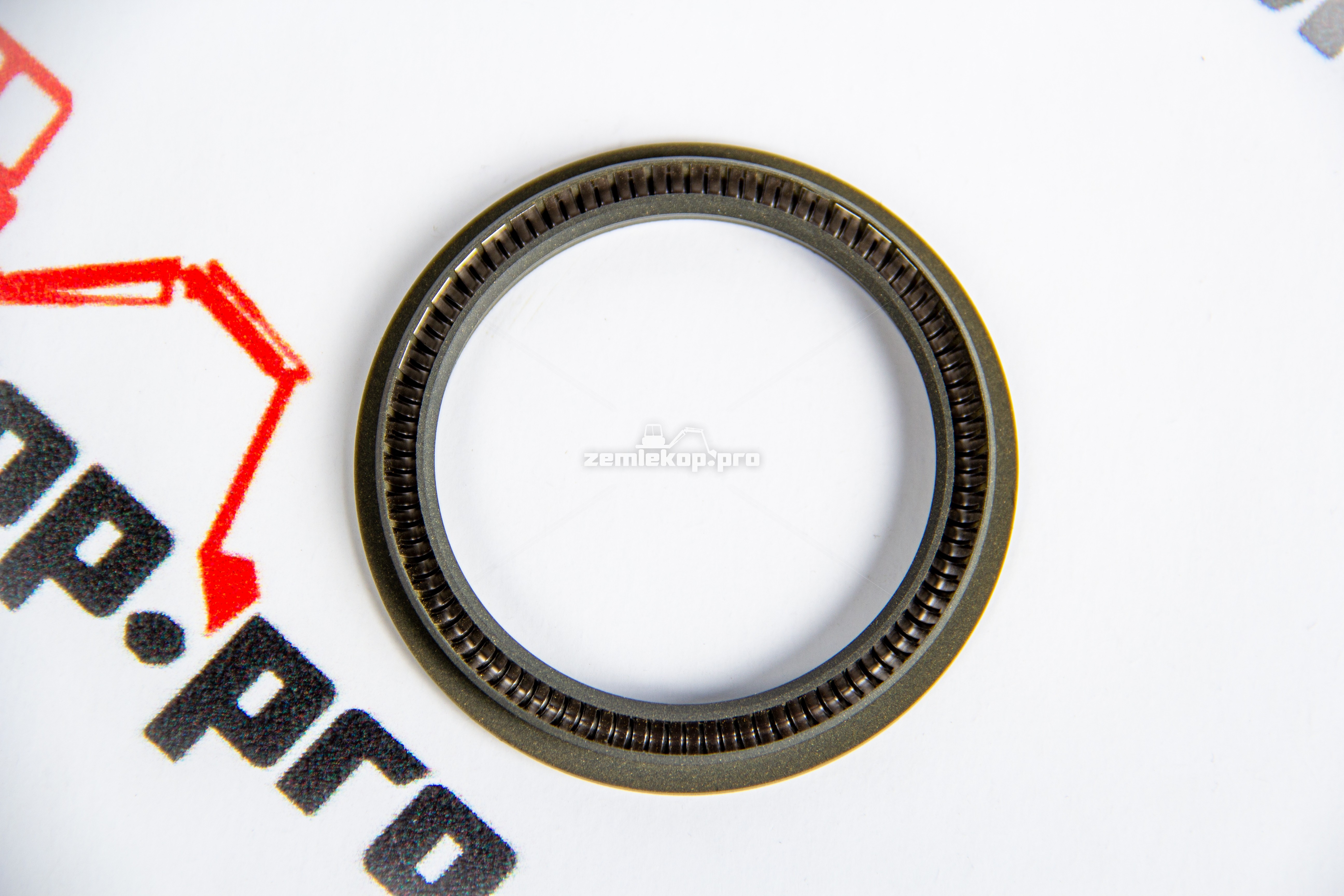 555749 Сальник 641380