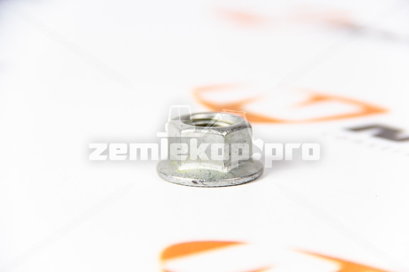 ZQ32514T13F6 SITRAK Шестигранная фланцевая зубчатая гайка M14*1.5