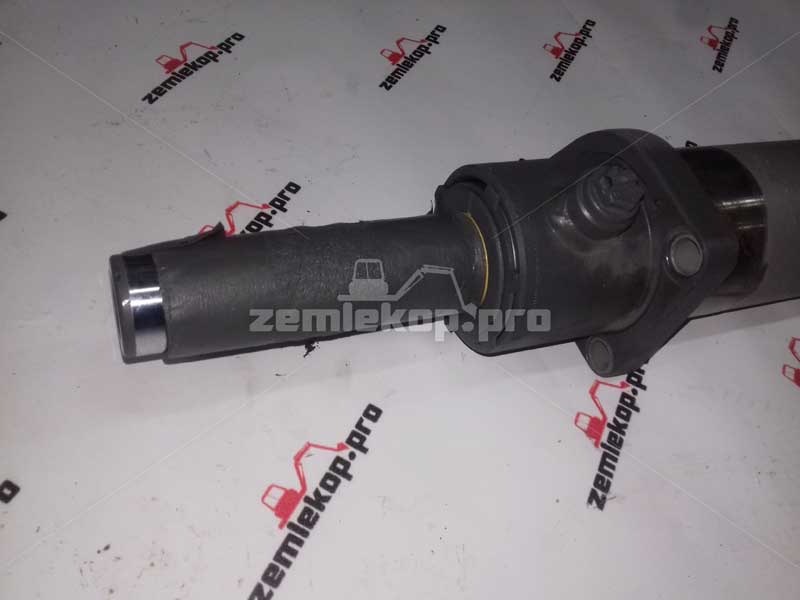 740.24.624.01-R  Рулевой цилиндр DANA