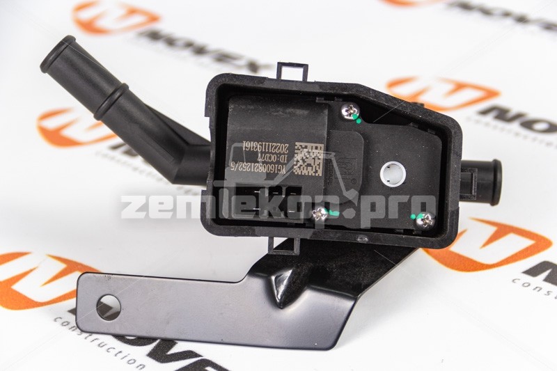 YG1600821252 SITRAK Клапан водяной основного отопителя