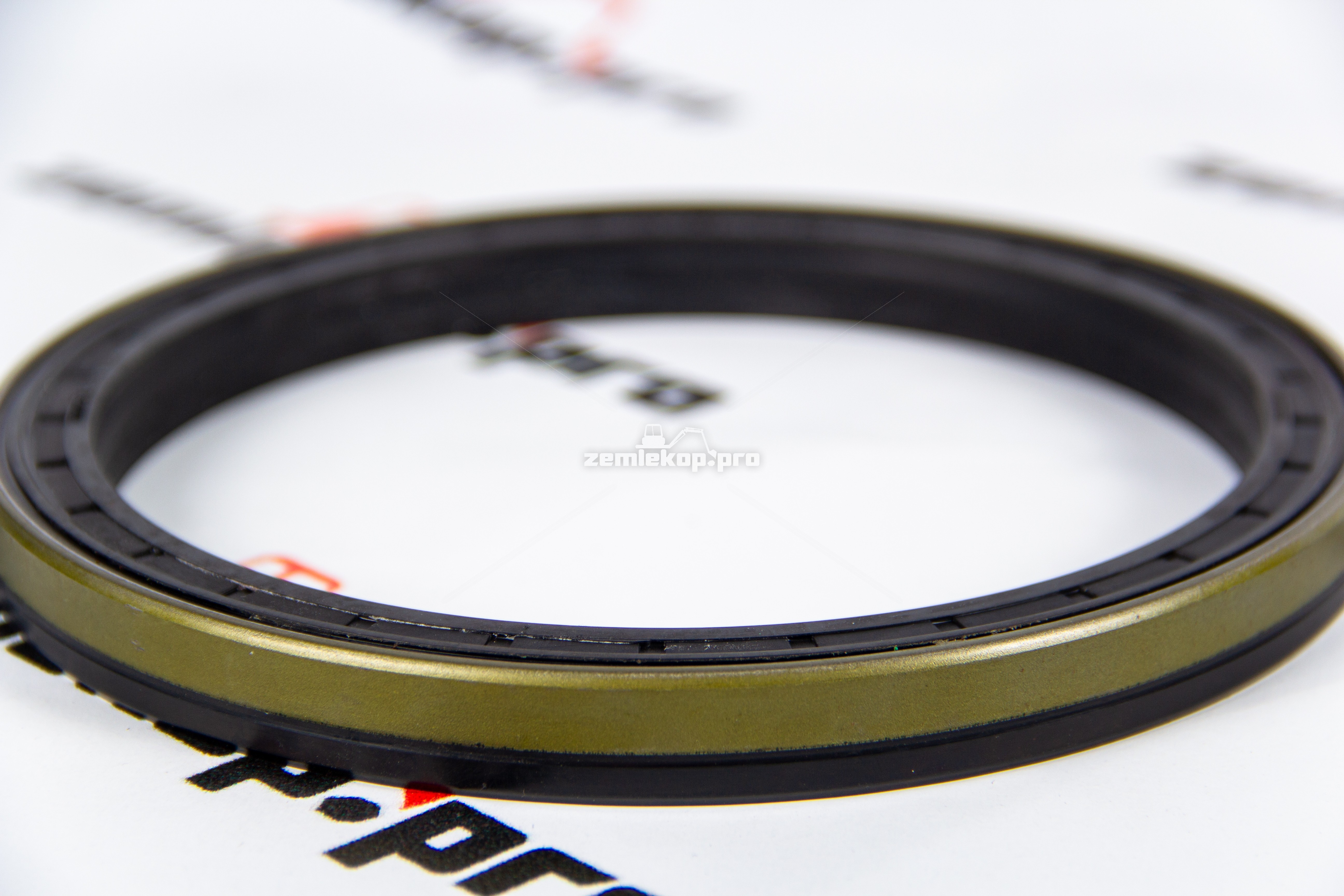 ZTAM-00064 ККК Сальник (1/4)