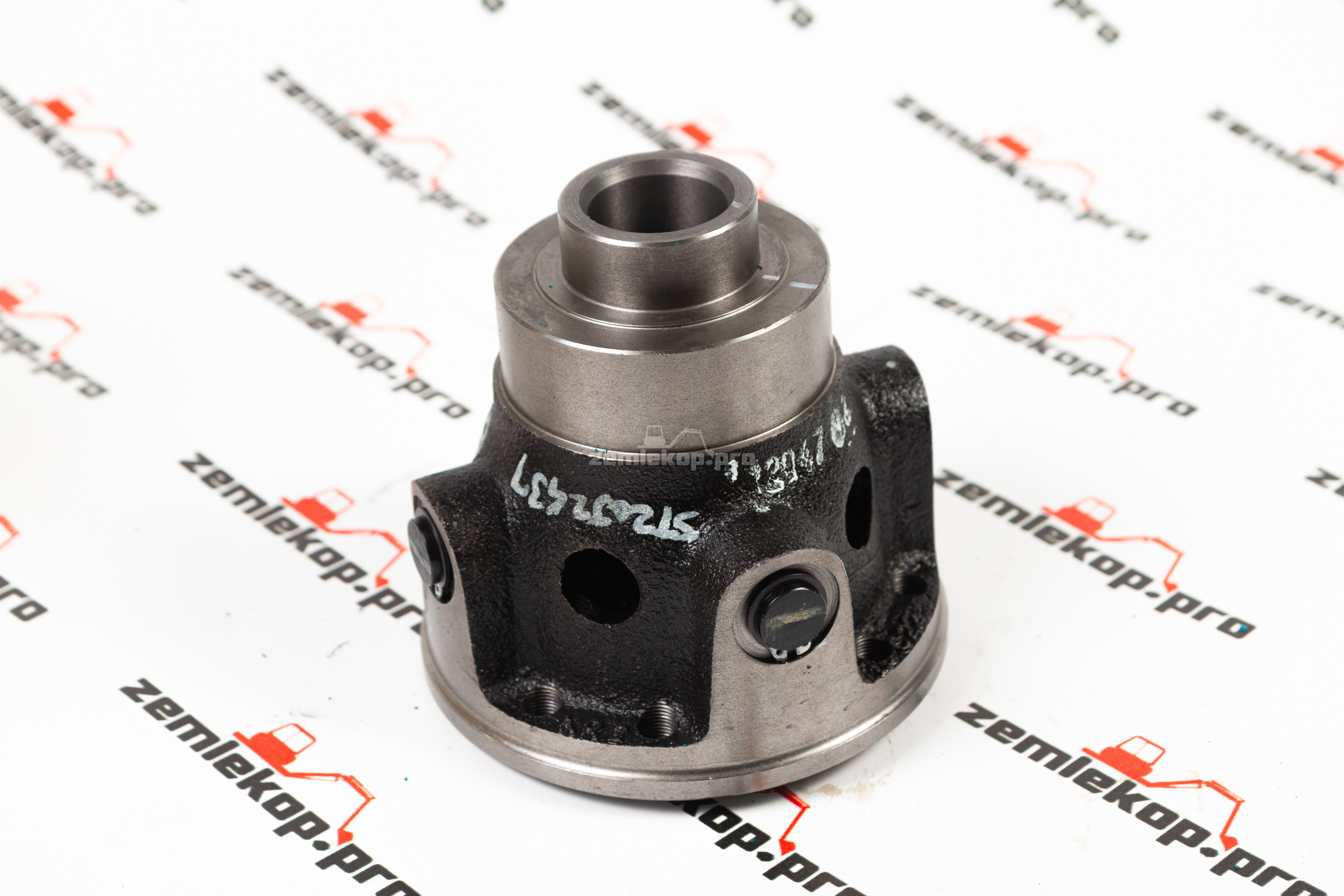 112.04.702.03 Дифференциал в сборе DANA