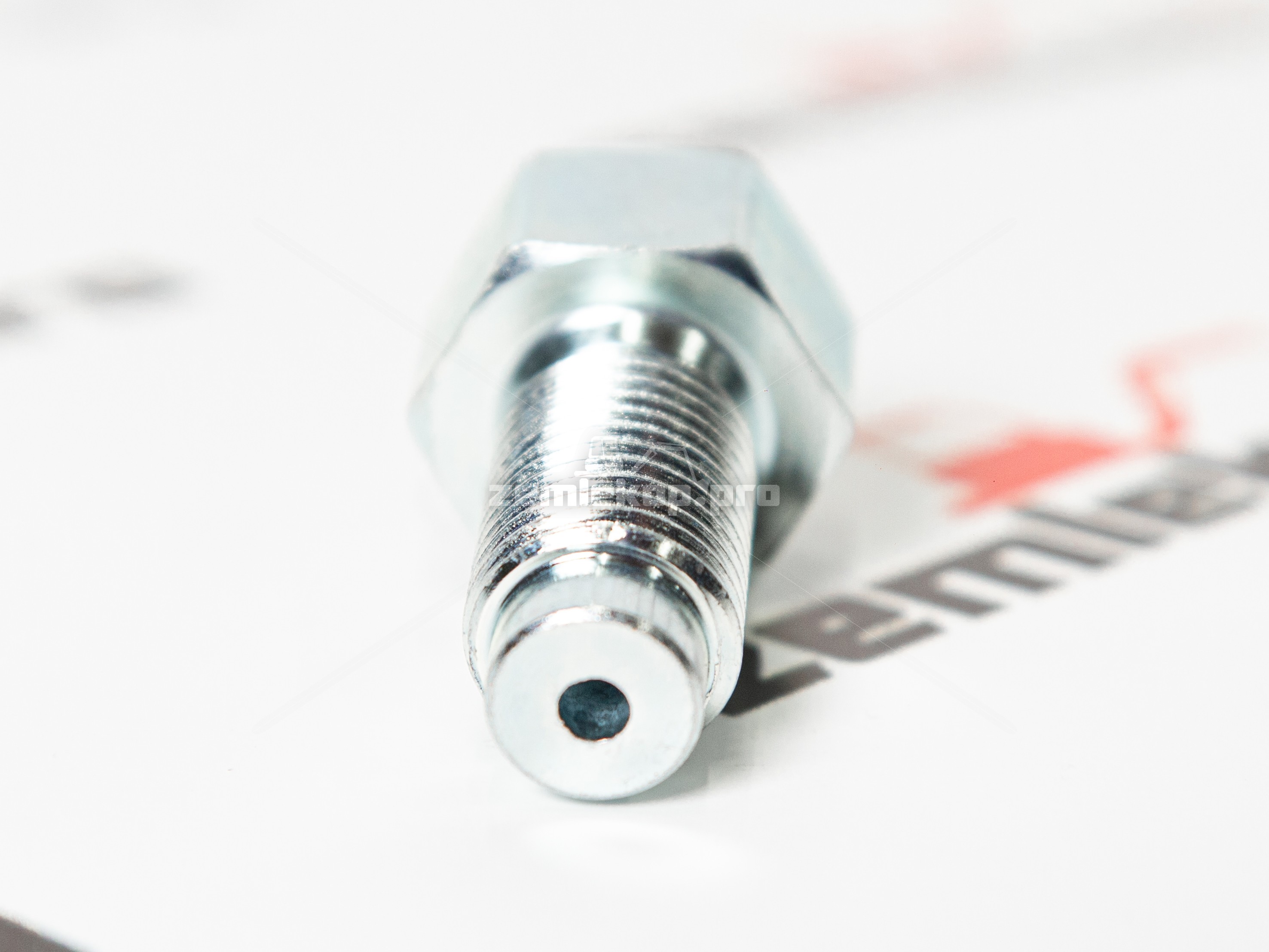 116530 Болт сливной