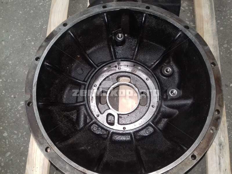 644189 Крышка КПП (передняя)