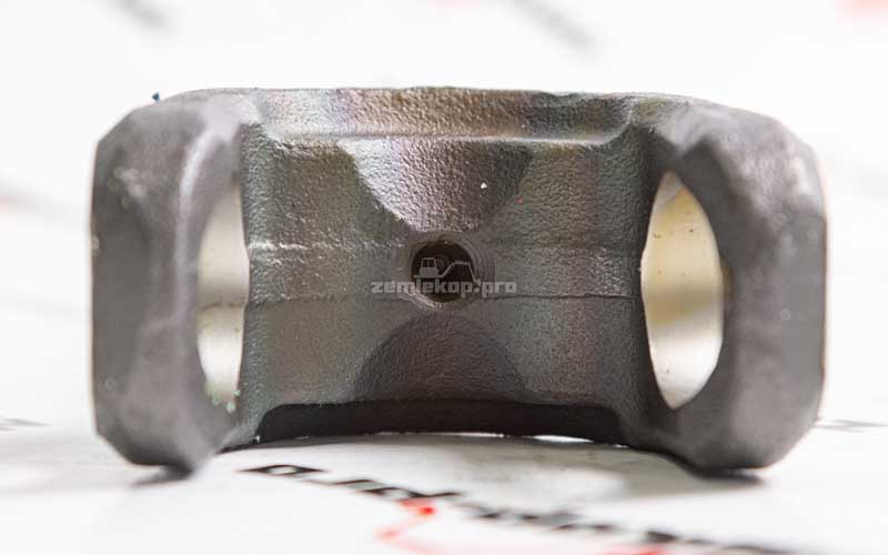 48644 Полуось