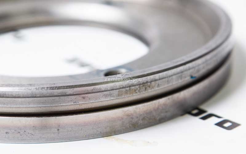 135965 Диск тормозной (поршень)