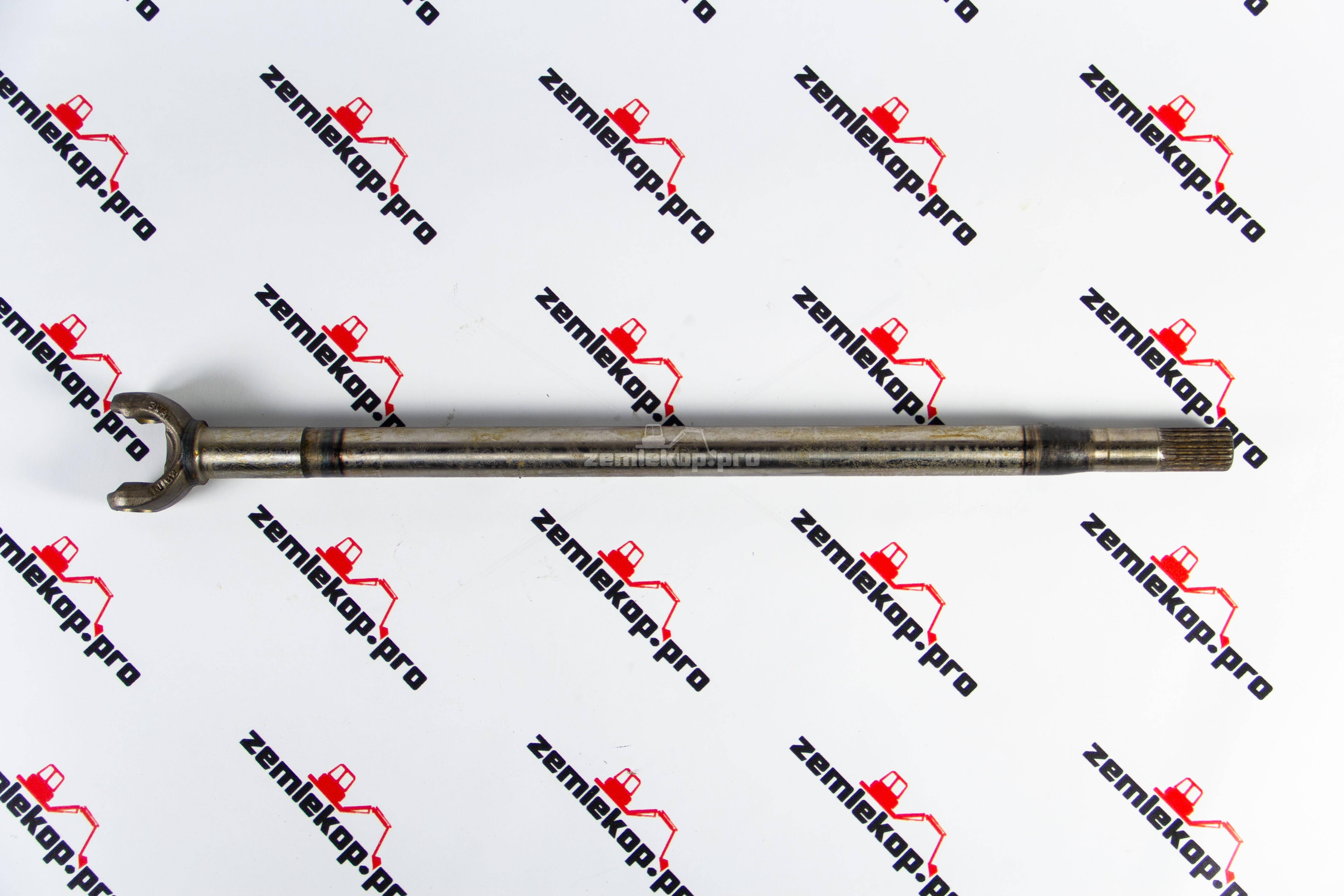 48686 Полуось