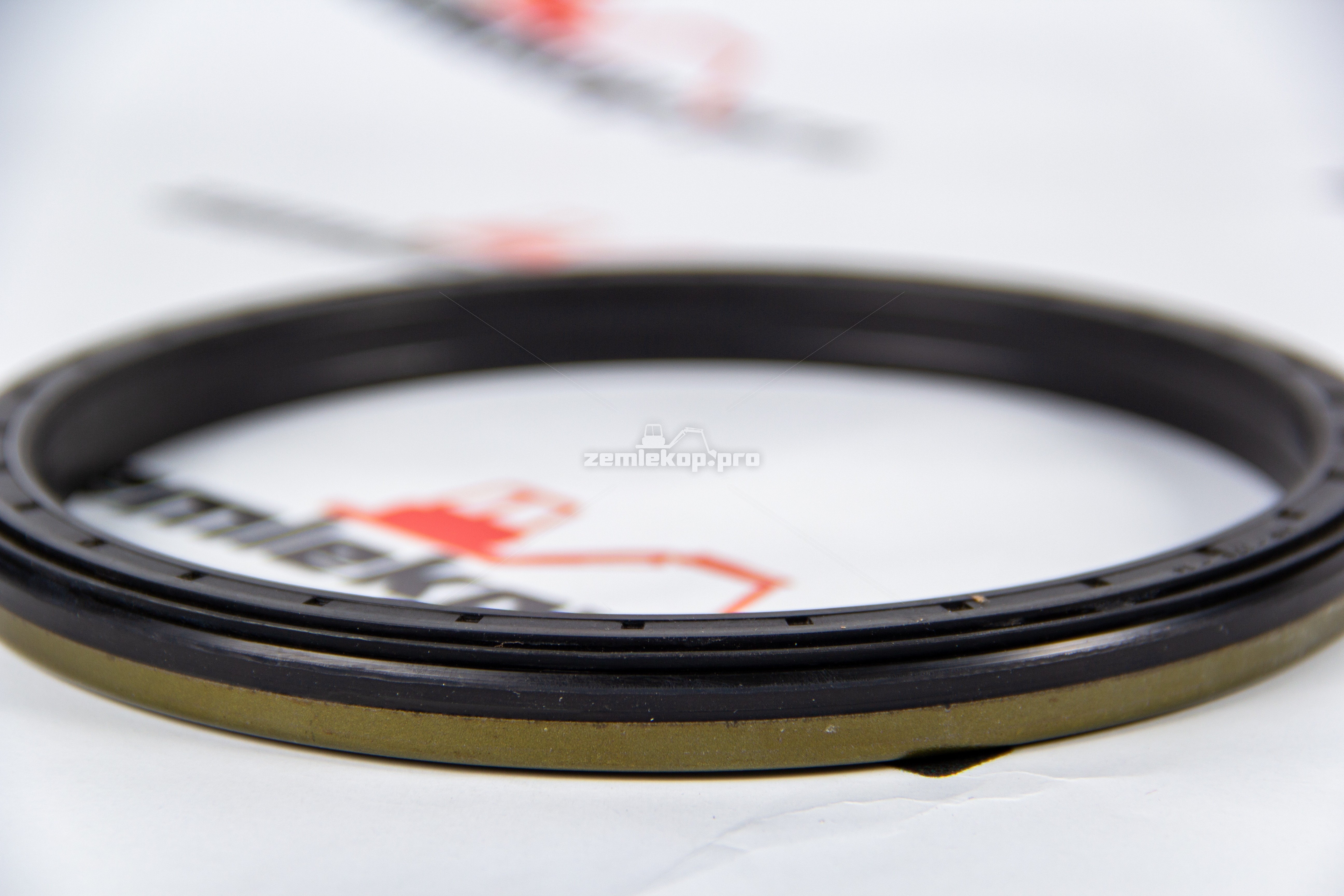 ZTAM-00716 Сальник 278.06.032.01^