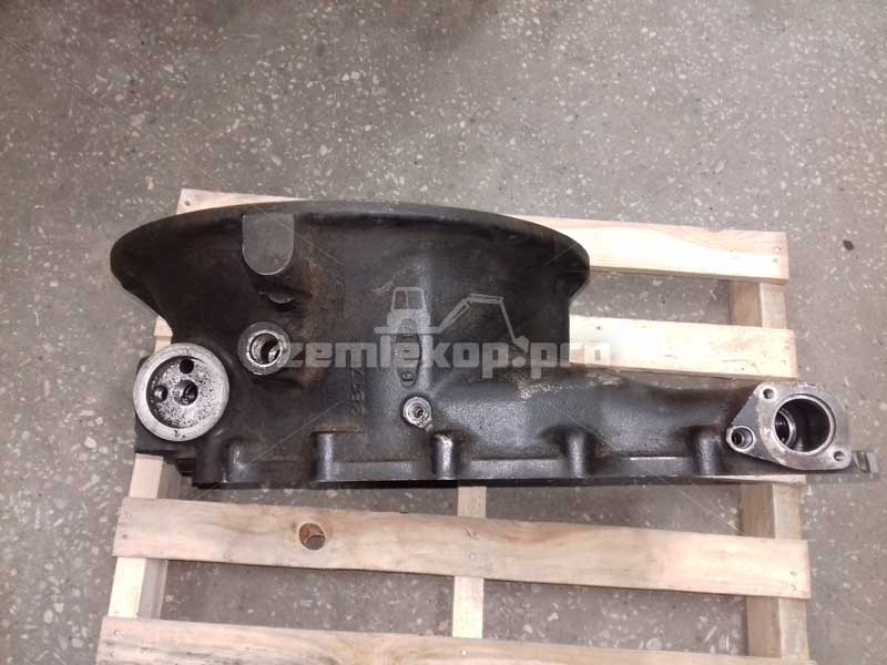 644189 Крышка КПП (передняя)